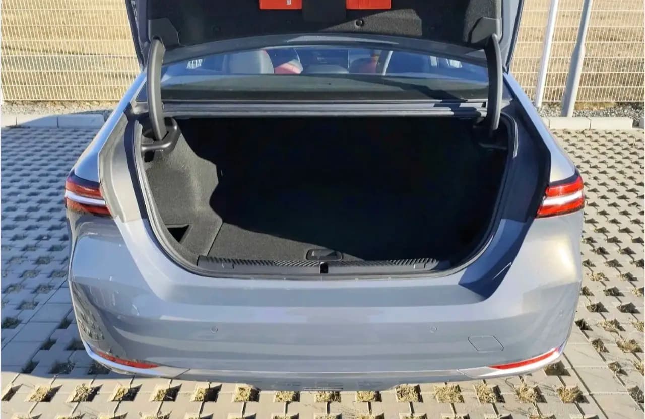 BMW i5 2025 г. 28058 км. — фото 15
