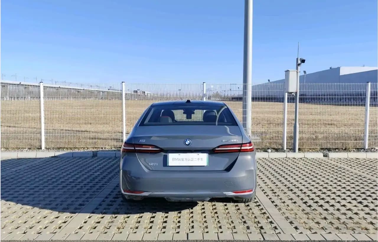 BMW i5 2025 г. 28058 км. — фото 4