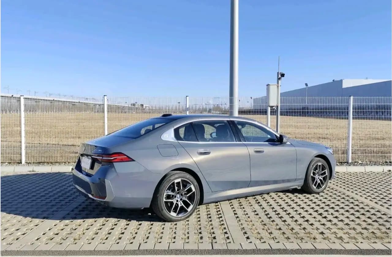 BMW i5 2025 г. 28058 км. — фото 5