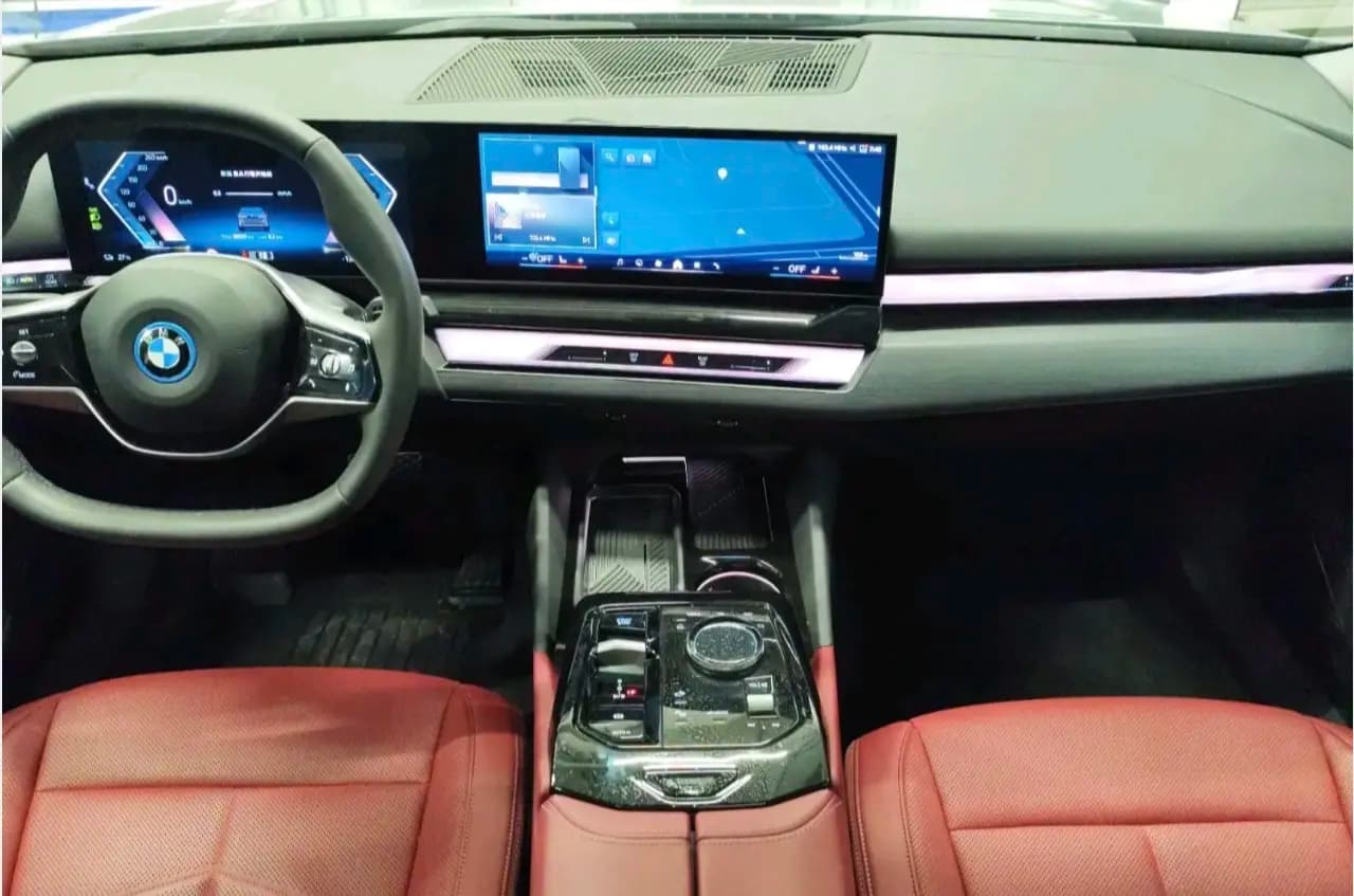 BMW i5 2025 г. 28058 км. — фото 7