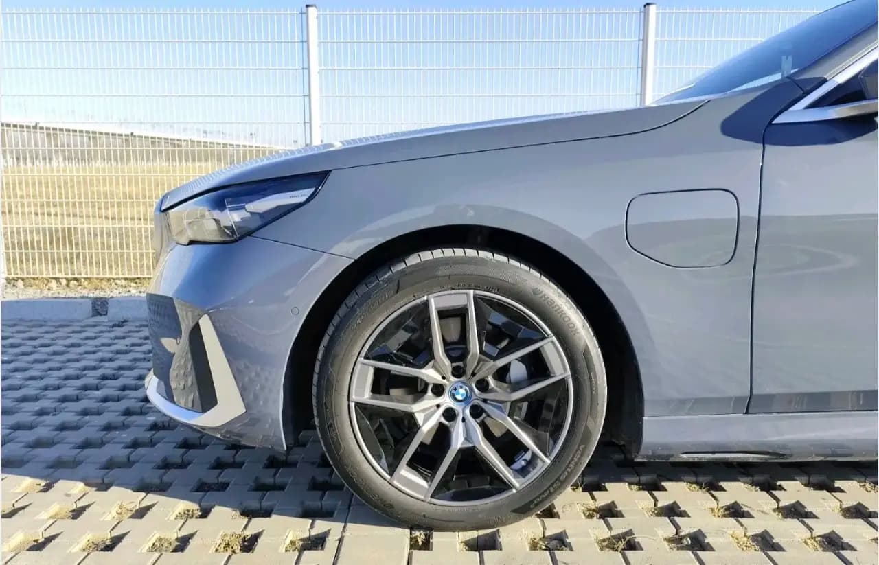 BMW i5 2025 г. 28058 км. — фото 9
