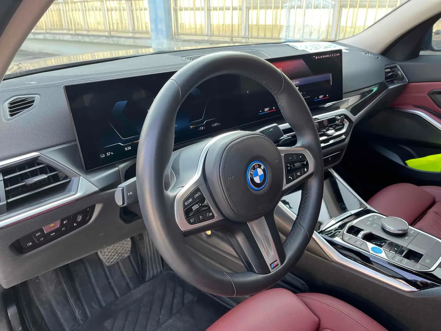 BMW i3 2023 г. 80127 км. — фото 8