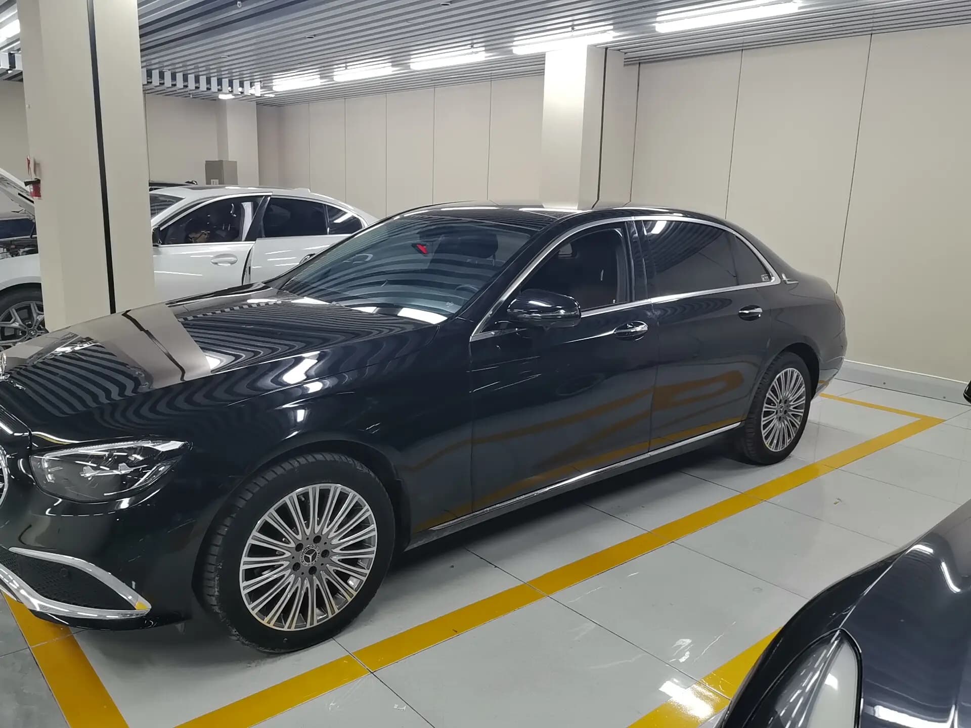 Mercedes-Benz E-Class 2023 г. 9628 км. — фото 2