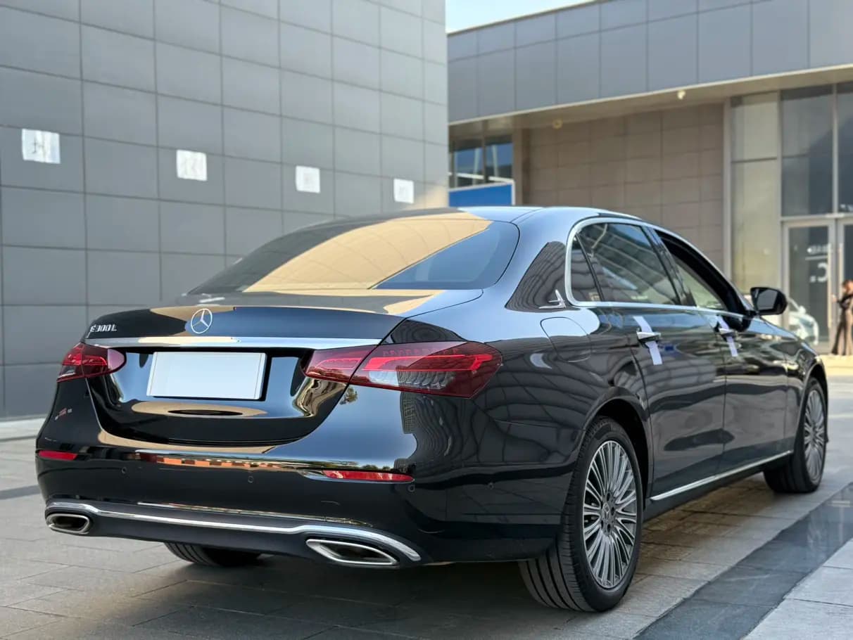 Mercedes-Benz E-Class 2023 г. 40029 км. — фото 7