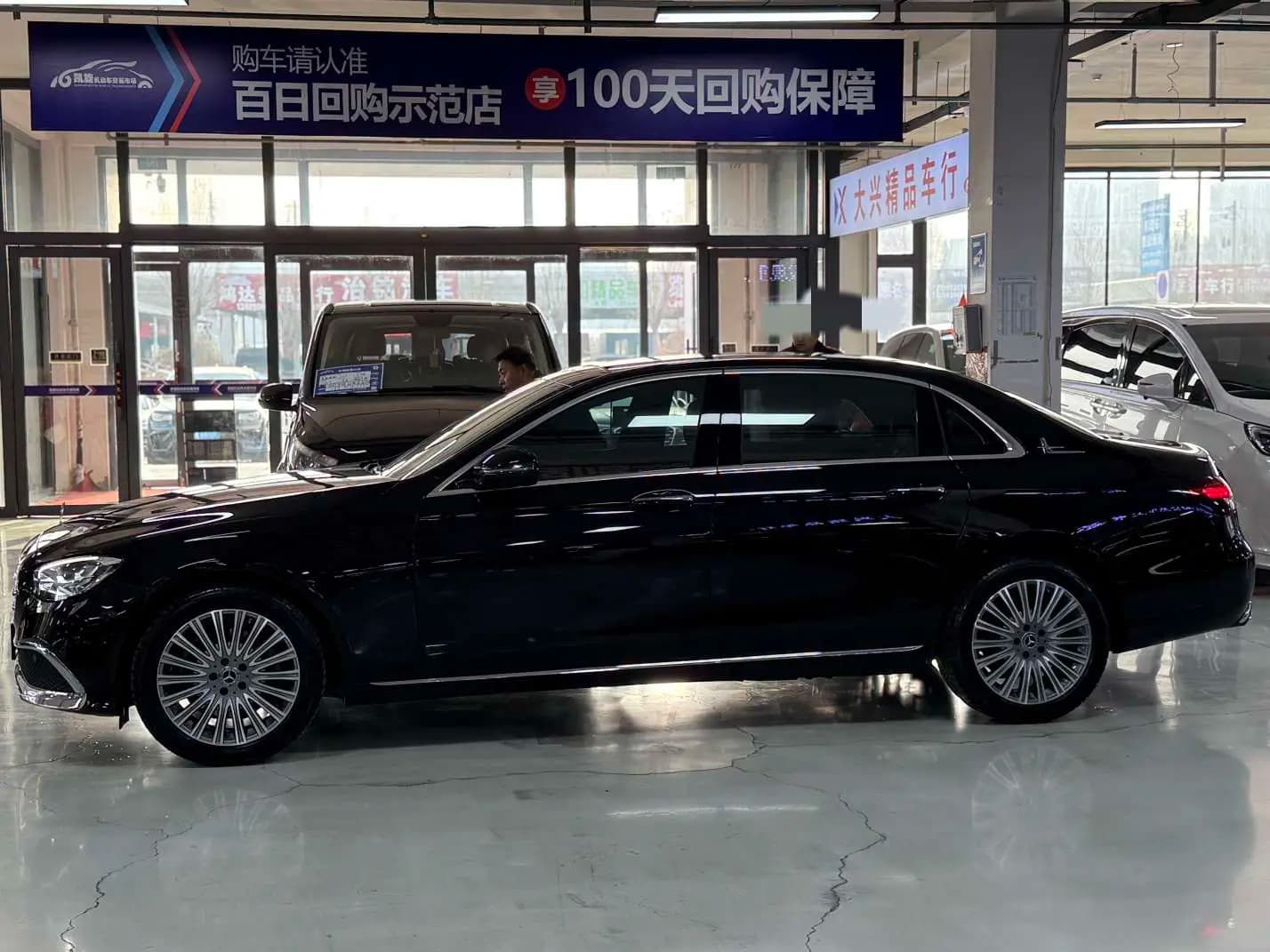Mercedes-Benz E-Class 2022 г. 64030 км. — фото 4