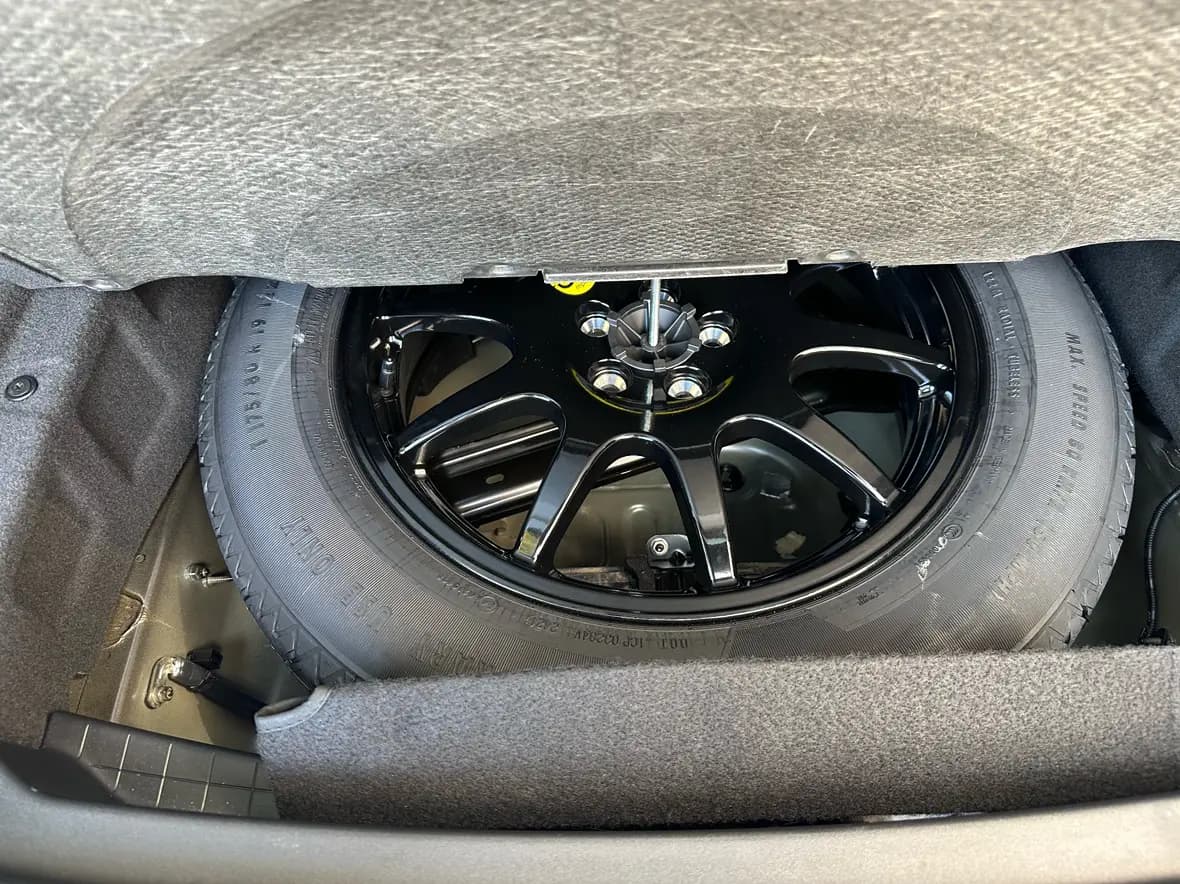 Land Rover Range Rover Velar 2021 г. 73112 км. — фото 10