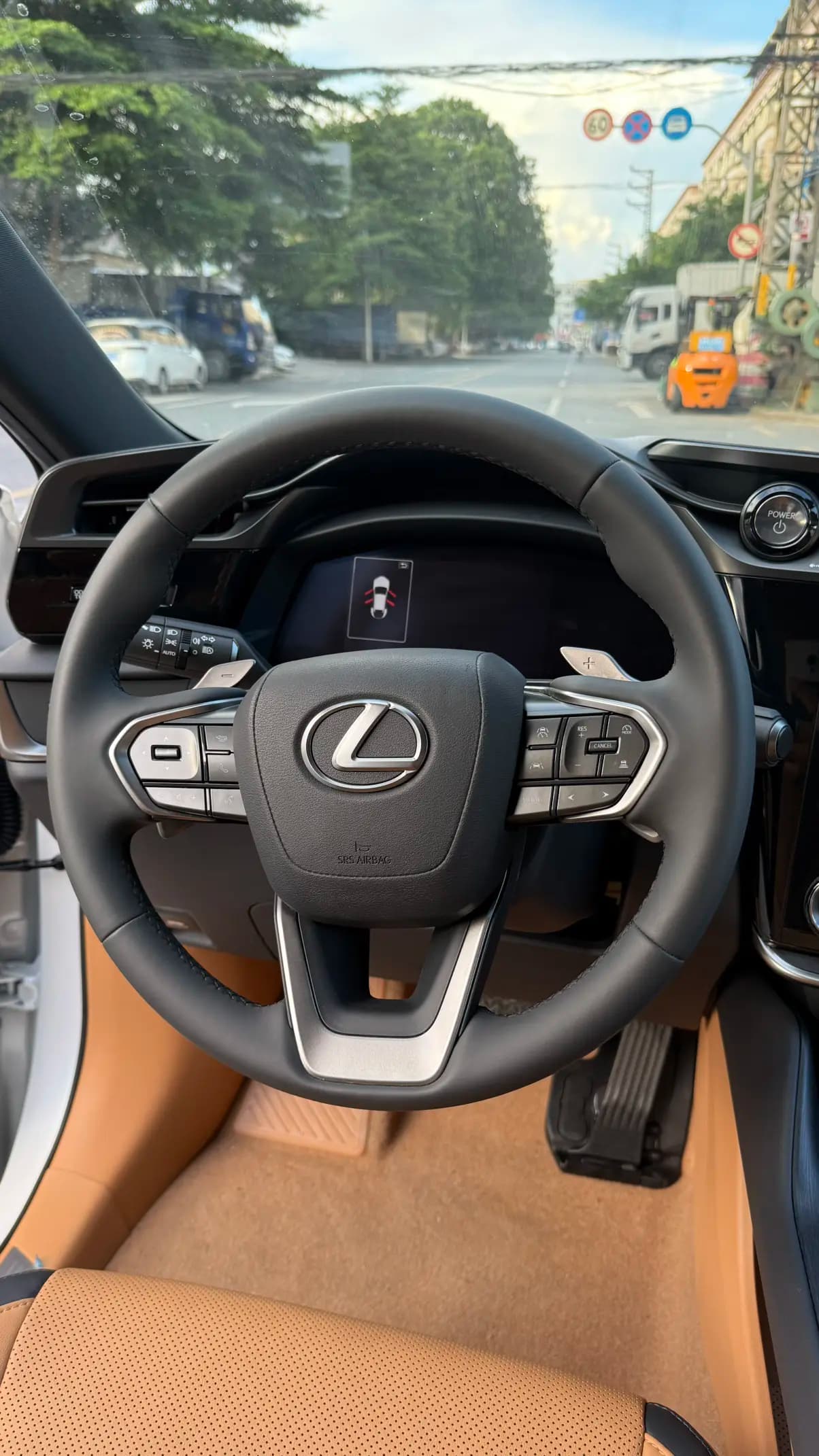 Lexus RZ 2023 г. 26085 км. — фото 18