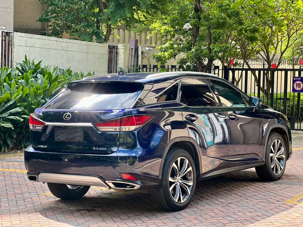 Lexus RX 2021 г. 110078 км. — фото 5