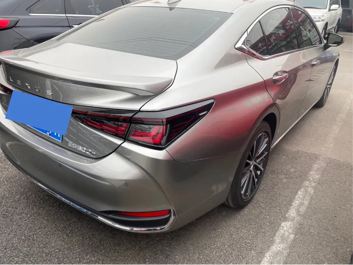 Lexus ES 2025 г. 1809 км. — фото 5