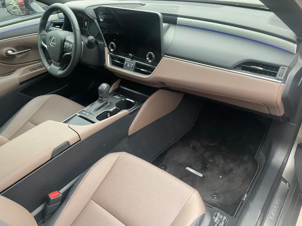 Lexus ES 2025 г. 1809 км. — фото 10