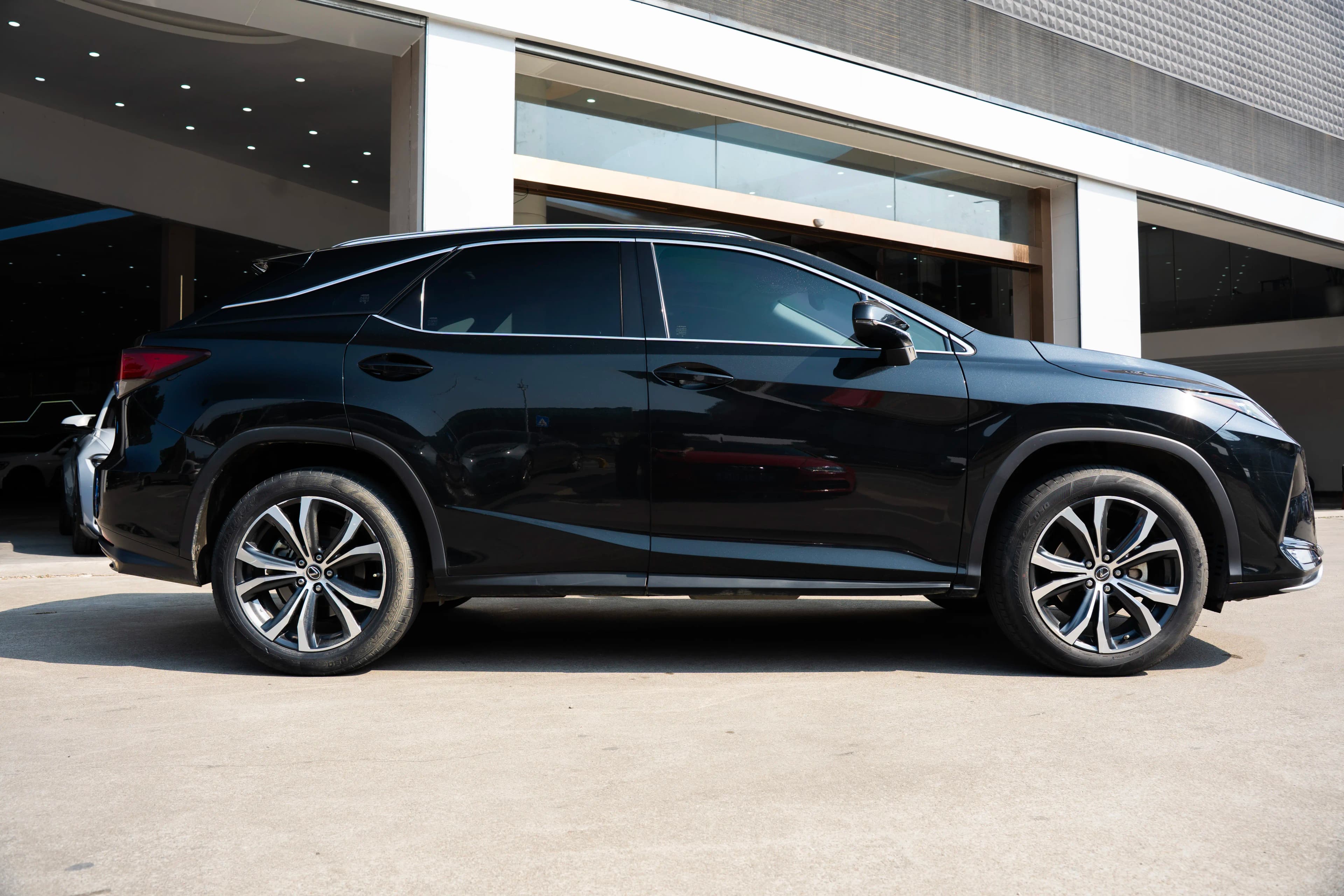 Lexus RX 2021 г. 100079 км. — фото 4
