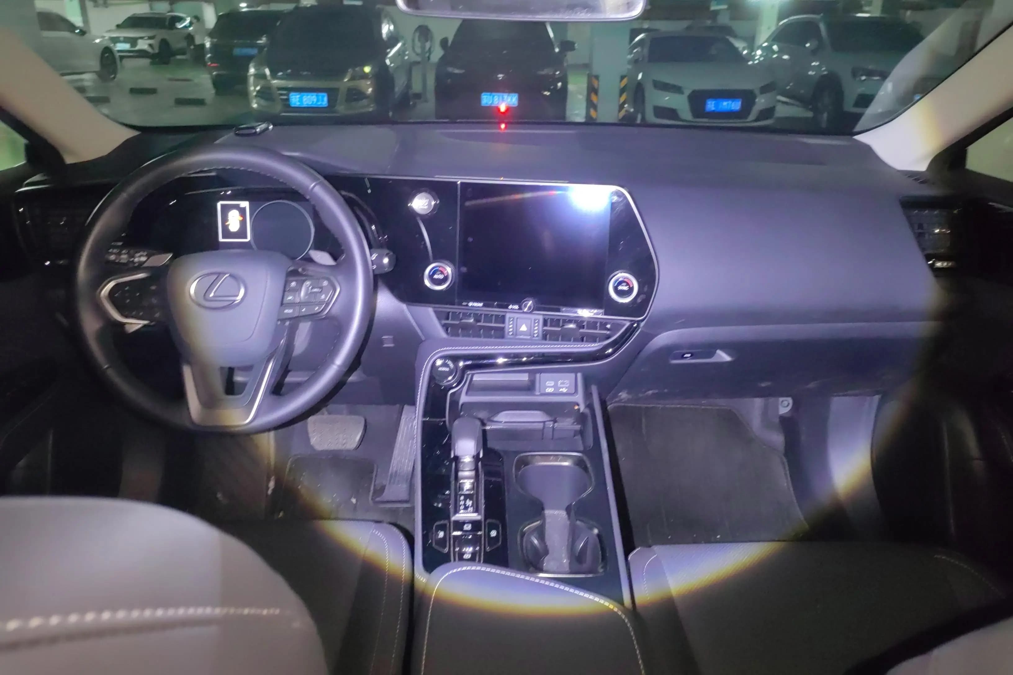 Lexus NX 2022 г. 11427 км. — фото 13