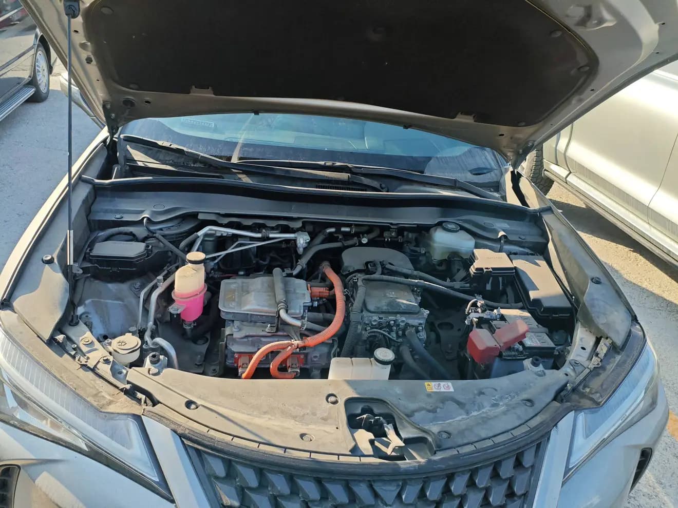 Lexus UX EV 2021 г. 36098 км. — фото 5