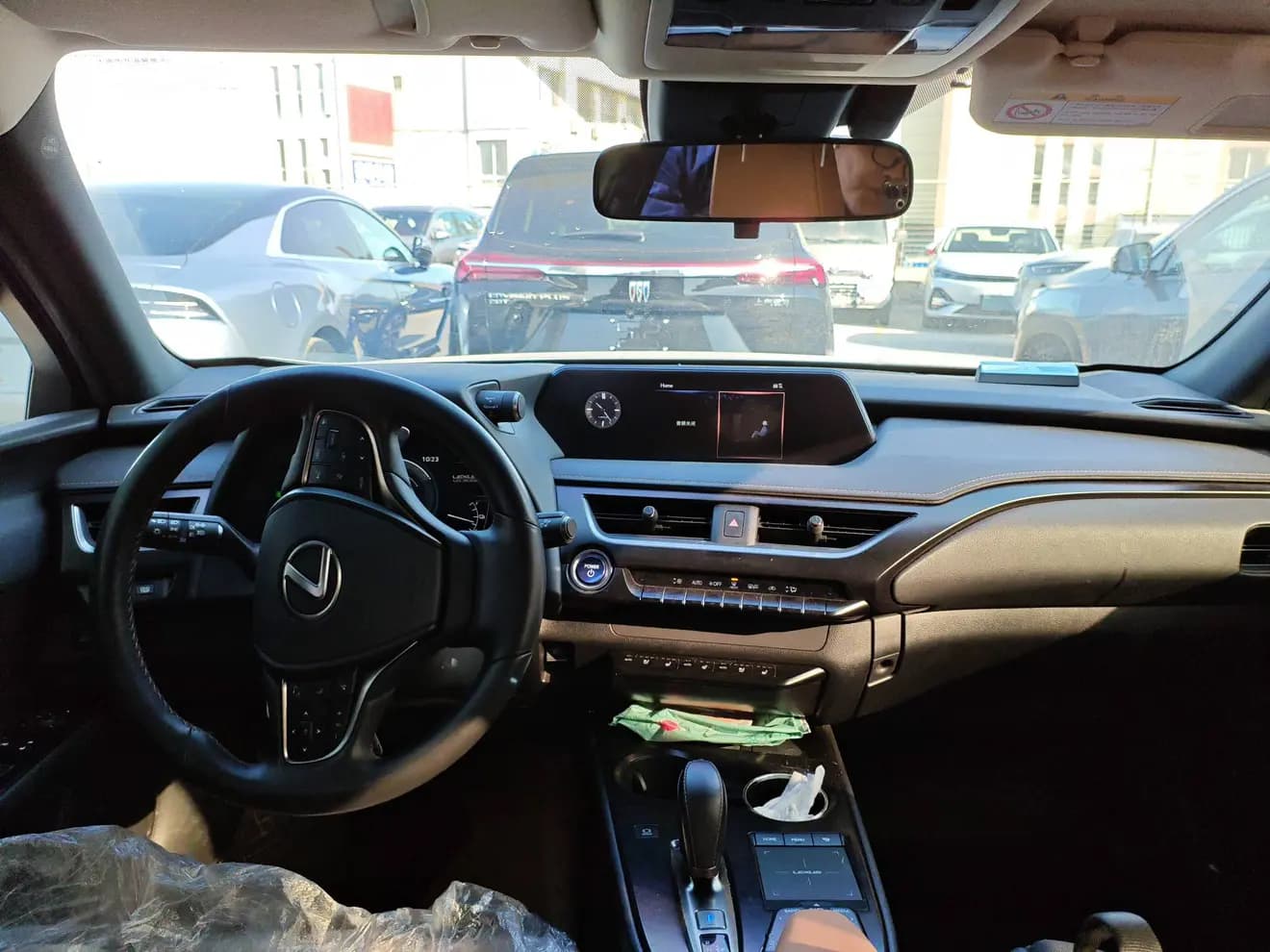 Lexus UX EV 2021 г. 36098 км. — фото 6