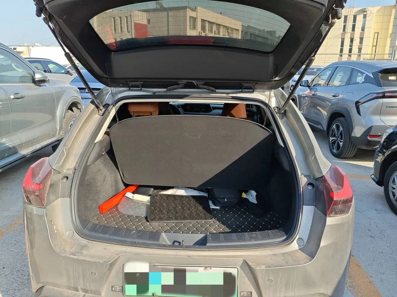 Lexus UX EV 2021 г. 36098 км. — фото 10