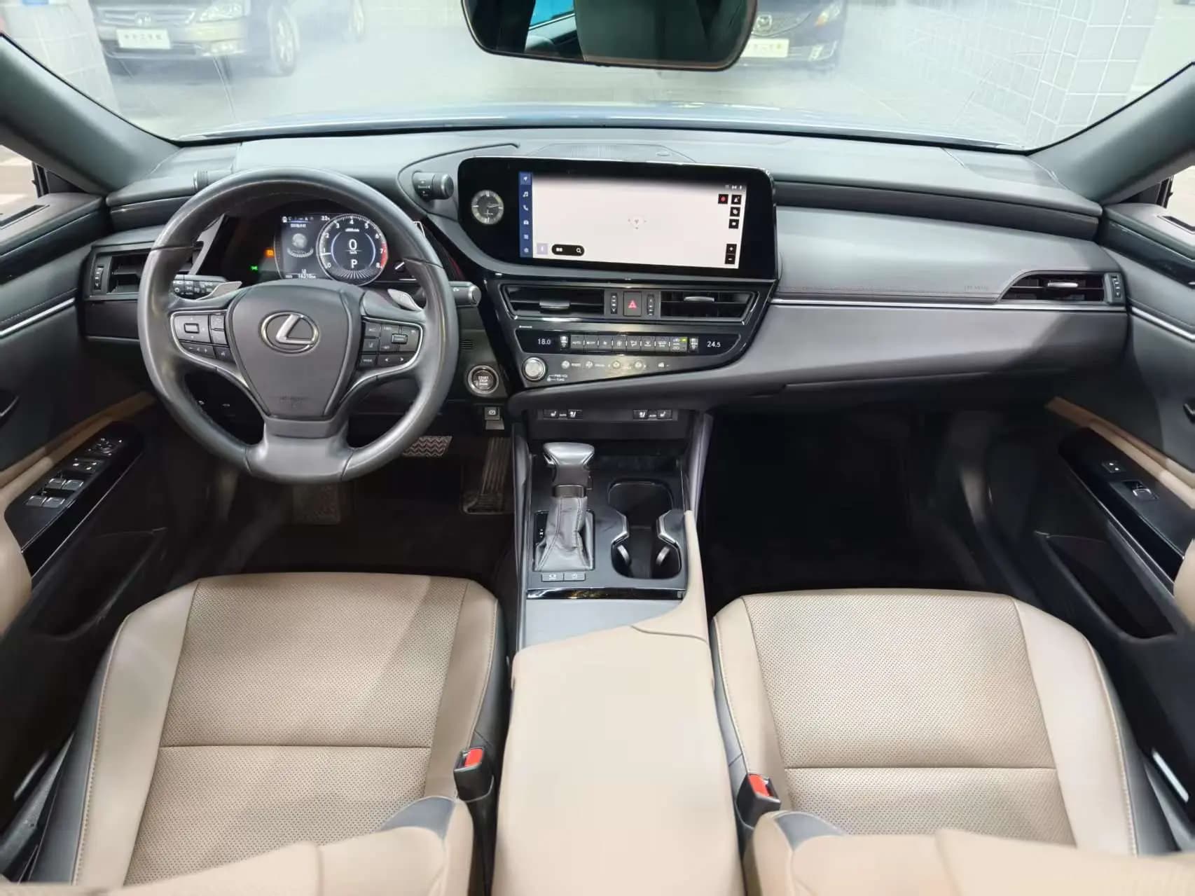 Lexus ES 2023 г. 16113 км. — фото 13