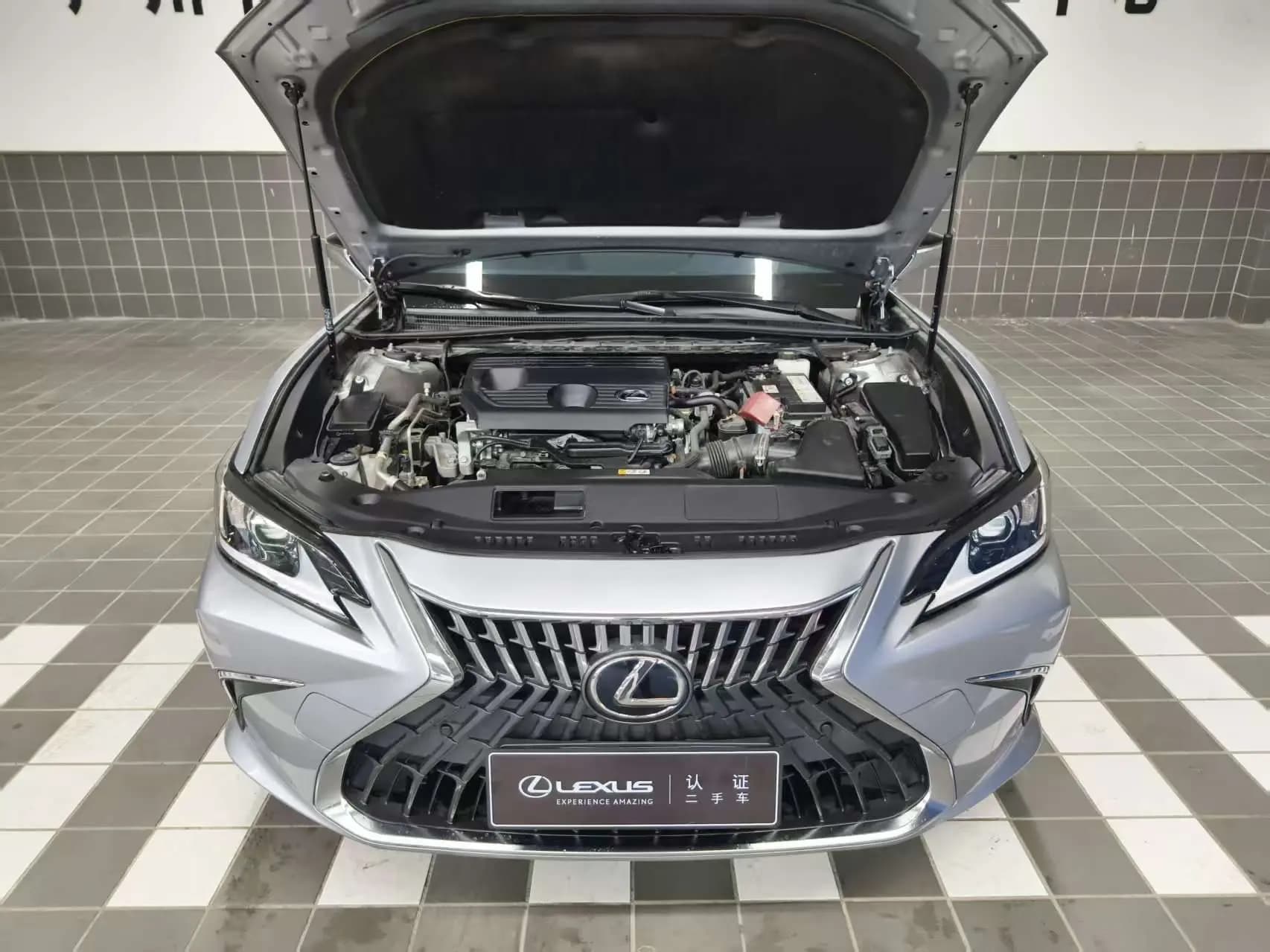 Lexus ES 2023 г. 16113 км. — фото 5