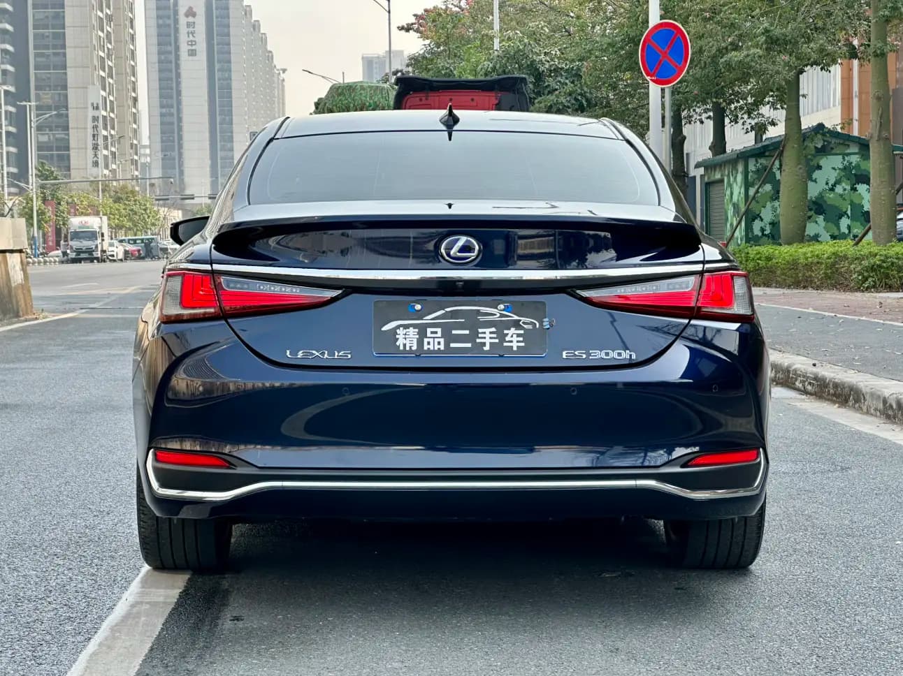 Lexus ES 2022 г. 48114 км. — фото 6