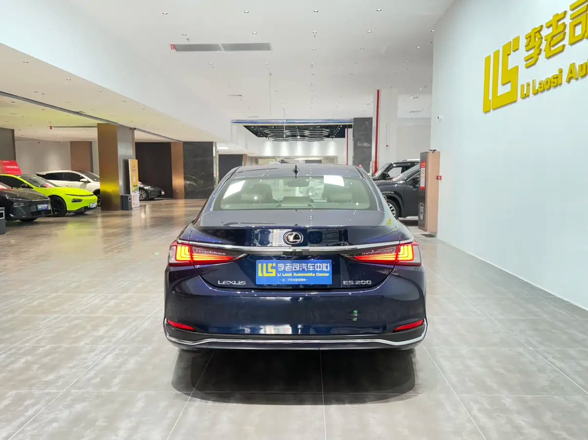 Lexus ES 2022 г. 11115 км. — фото 6
