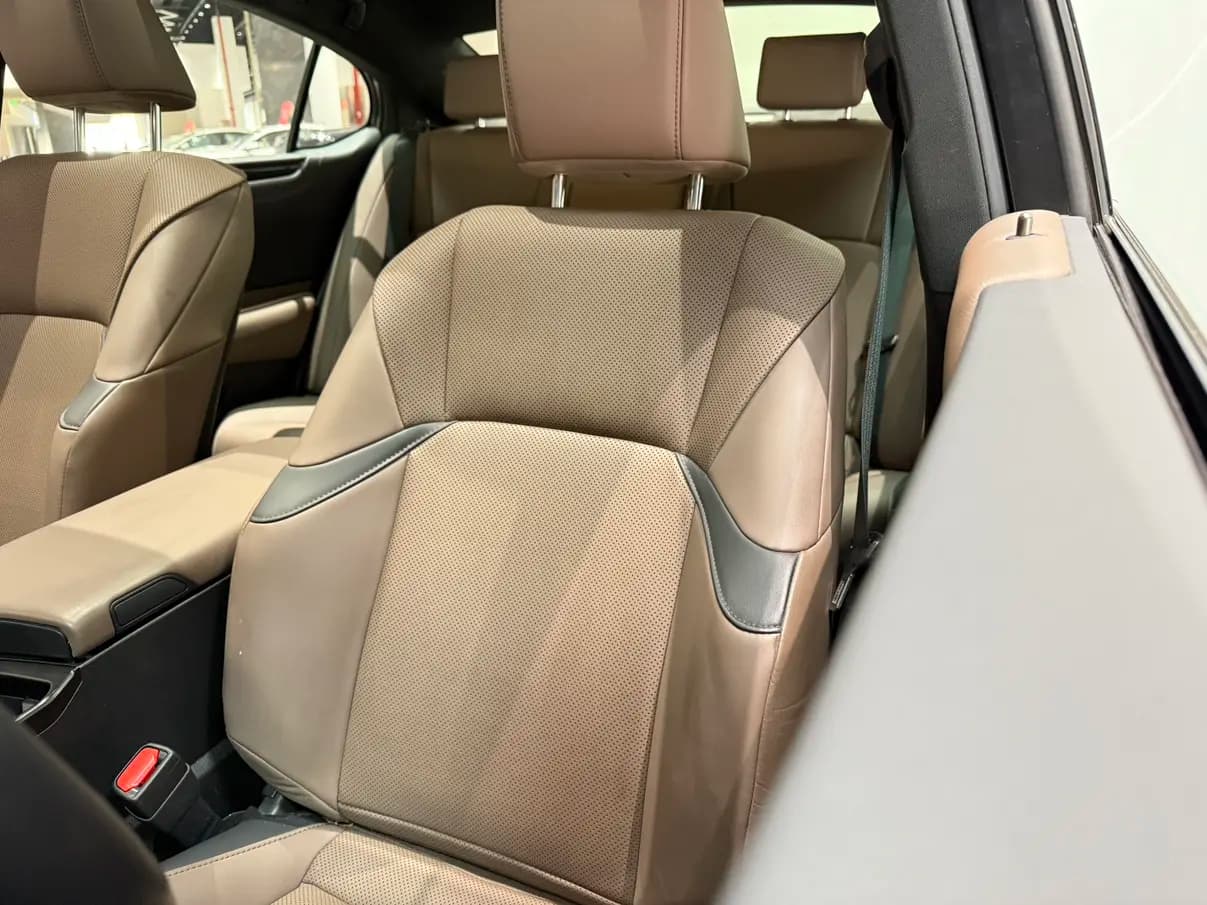 Lexus ES 2022 г. 11116 км. — фото 25