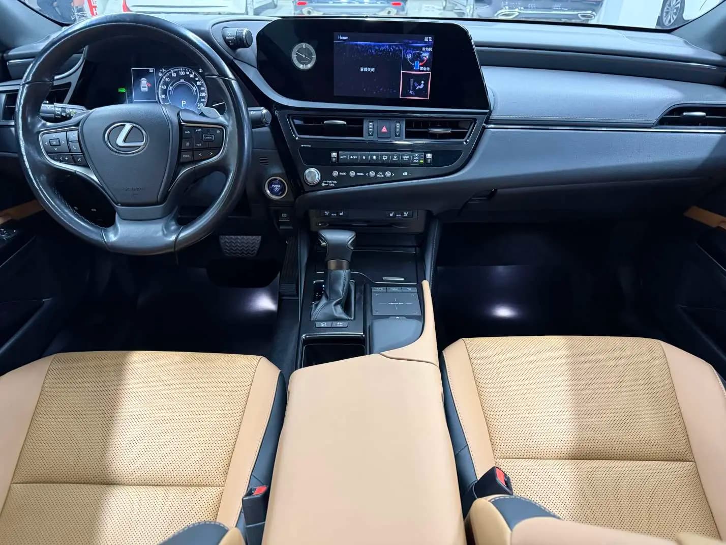 Lexus ES 2022 г. 74121 км. — фото 10