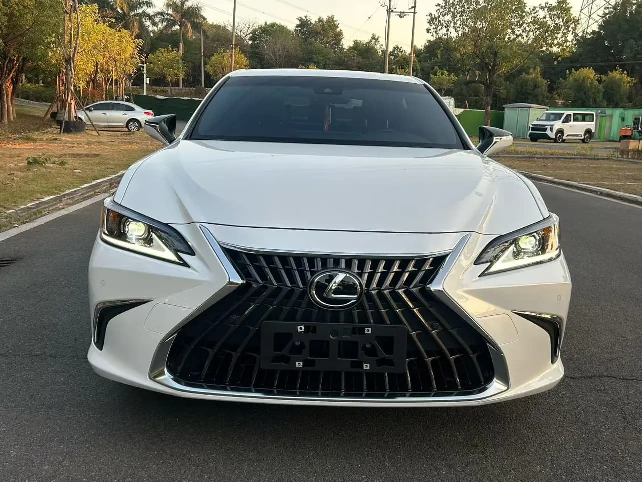 Lexus ES 2024 г. 14123 км. — фото 2