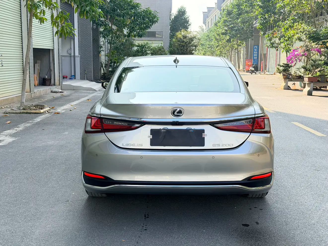 Lexus ES 2024 г. 24125 км. — фото 5