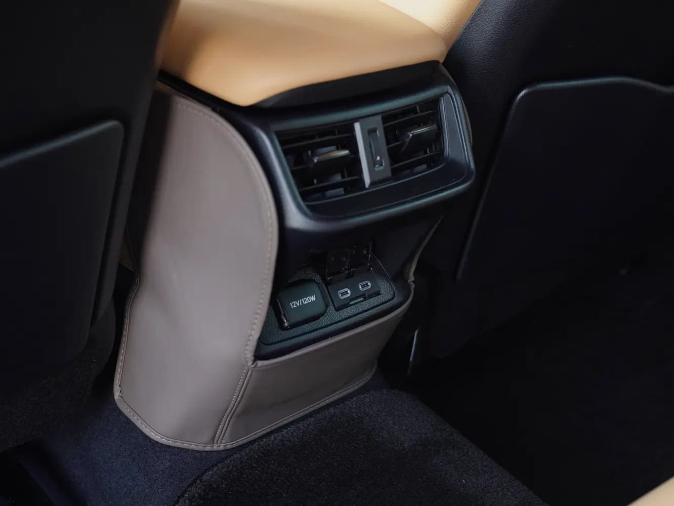 Lexus ES 2025 г. 12126 км. — фото 11