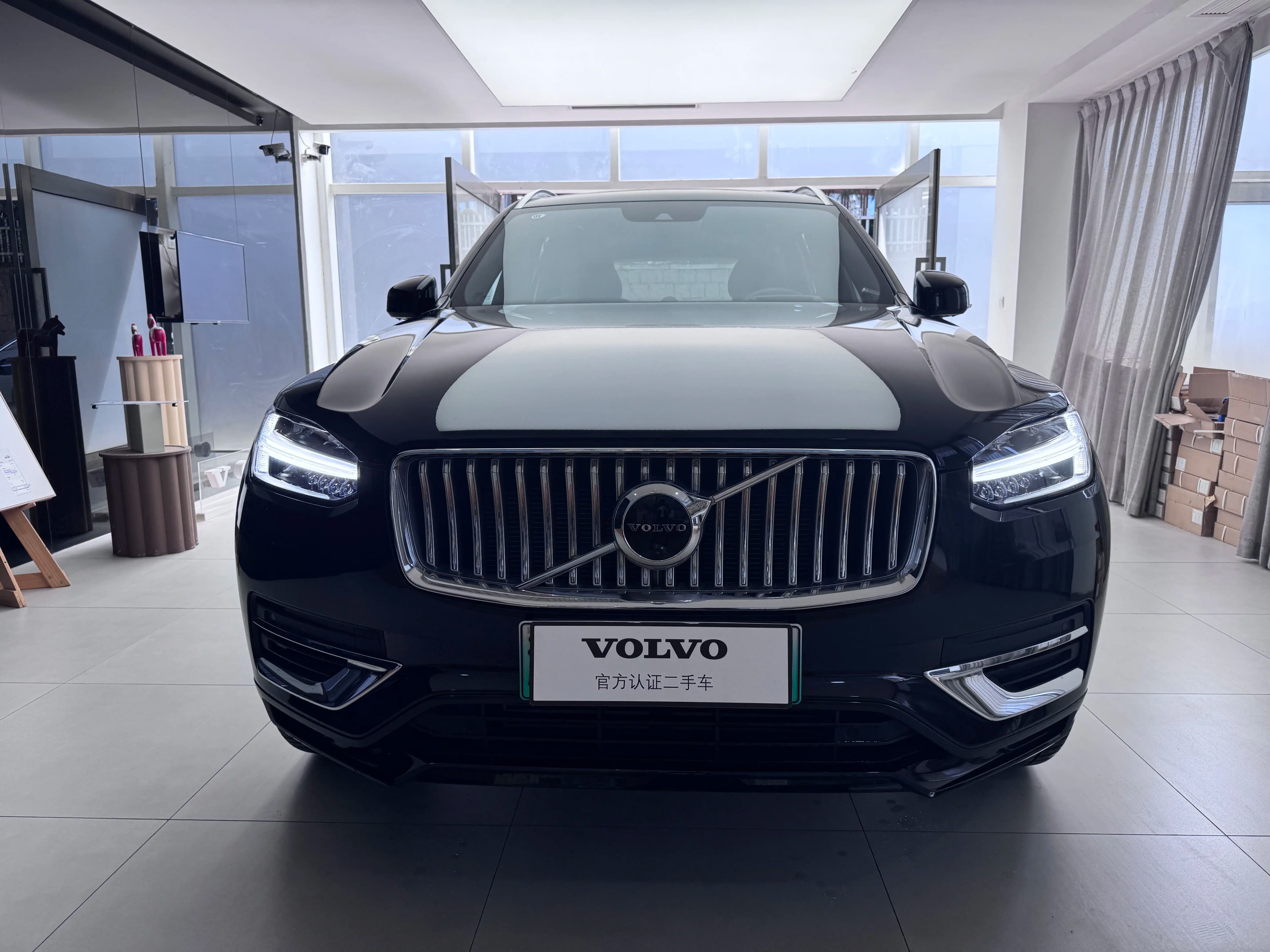 Volvo XC90 PHEV 2023 г. 4261 км. — фото 2