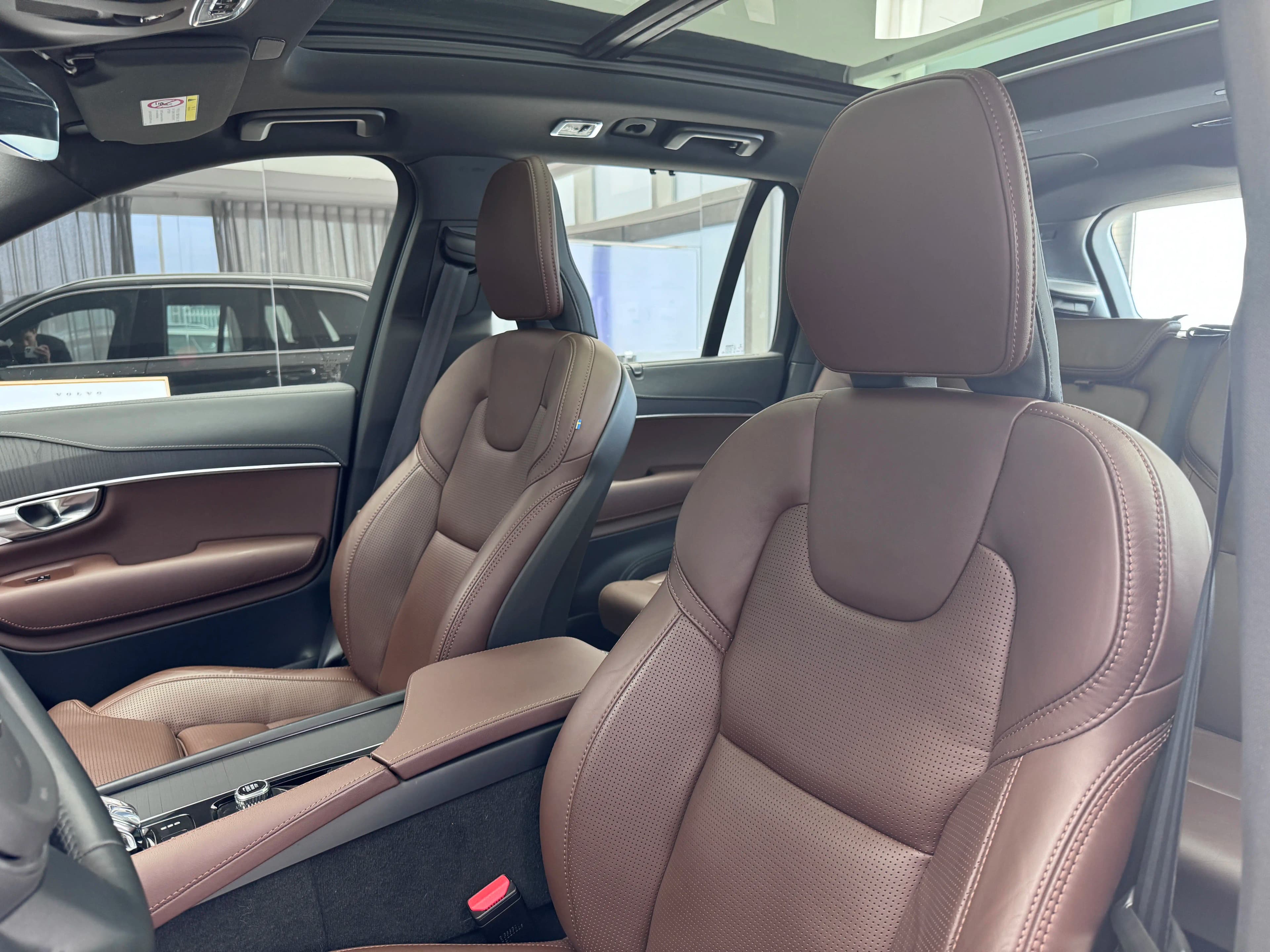 Volvo XC90 PHEV 2023 г. 4261 км. — фото 13