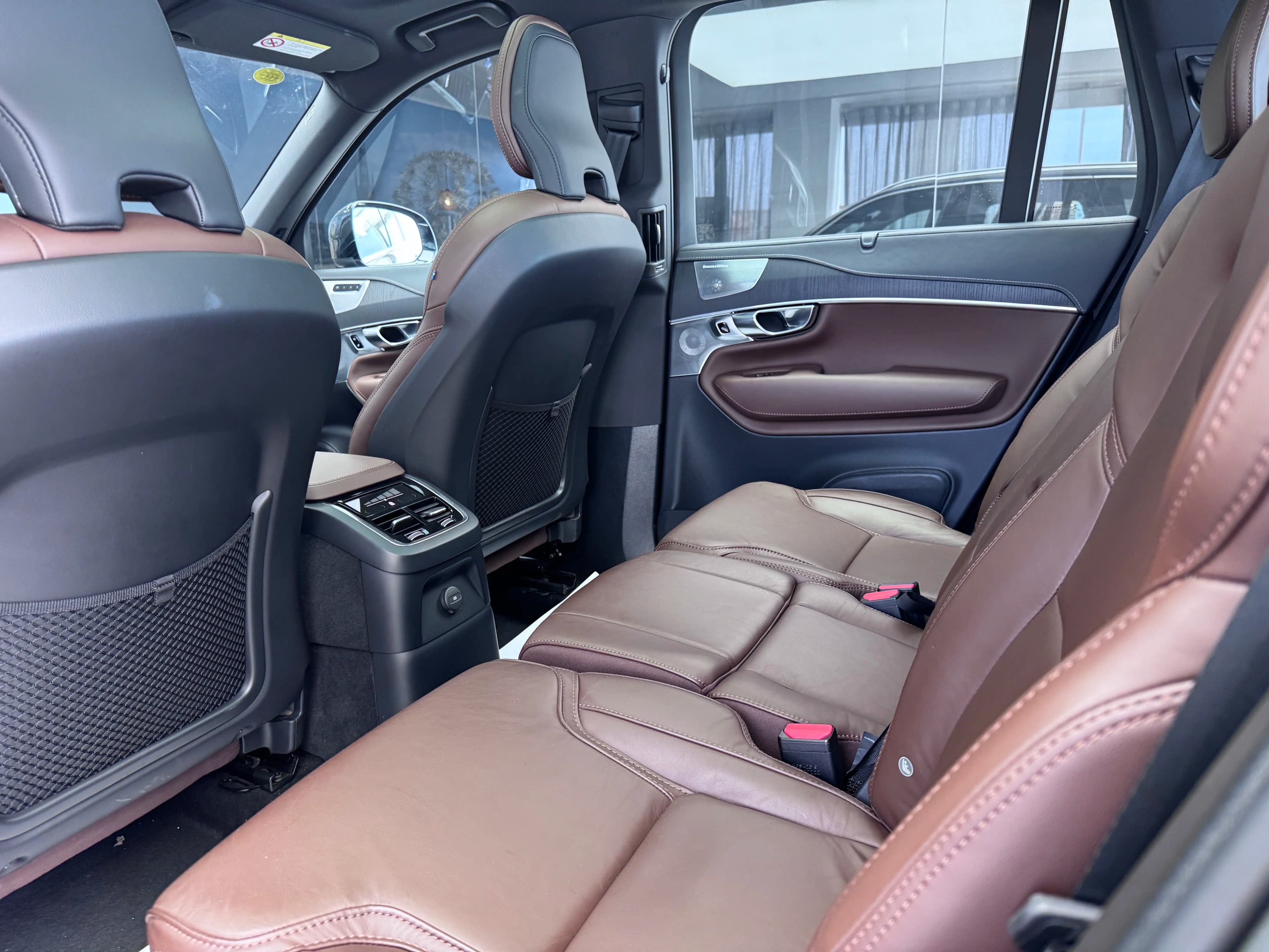 Volvo XC90 PHEV 2023 г. 4261 км. — фото 14