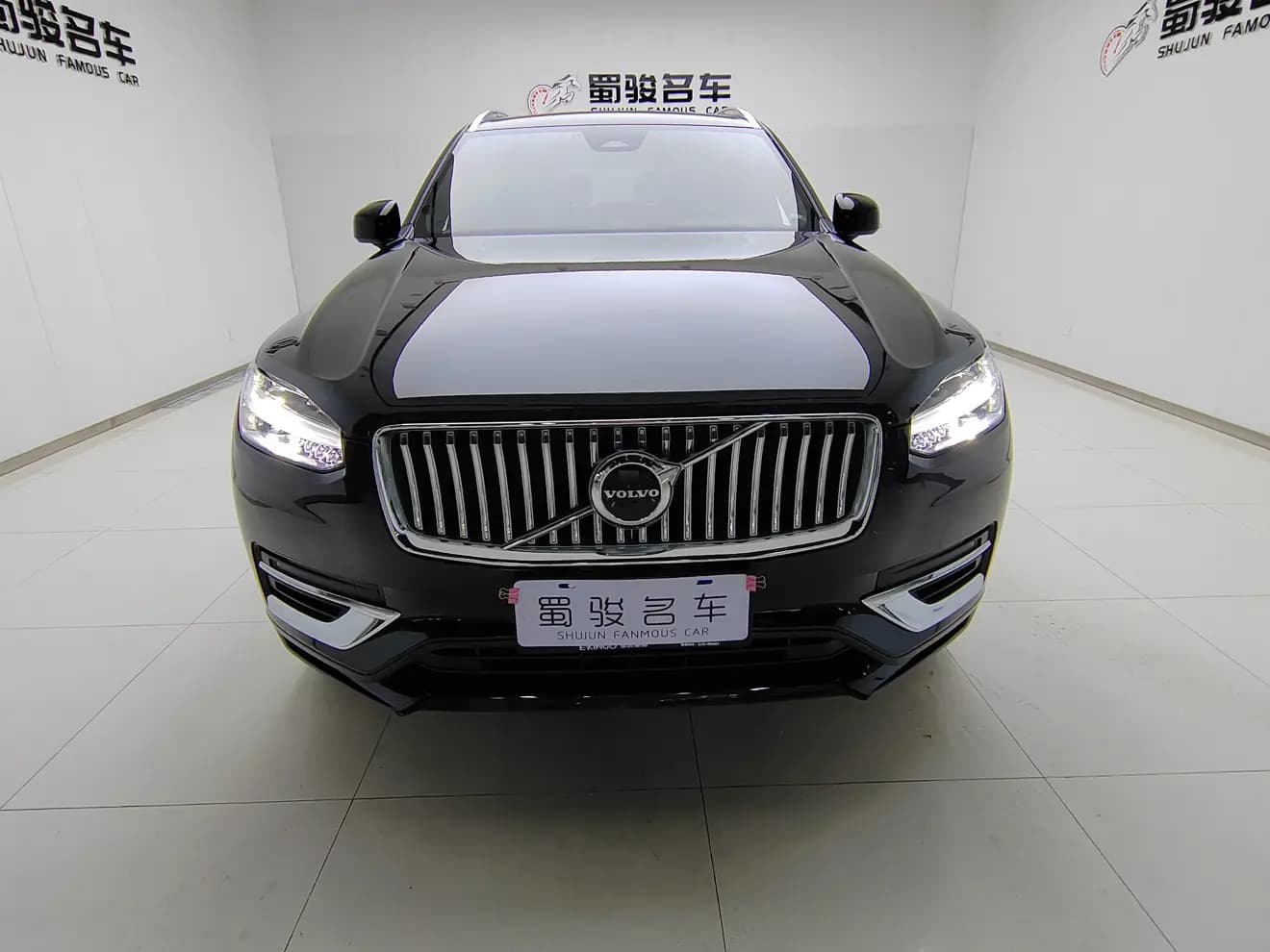 Volvo XC90 2023 г. 33563 км. — фото 2