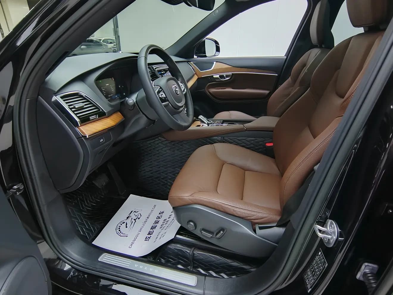 Volvo XC90 2023 г. 33563 км. — фото 7