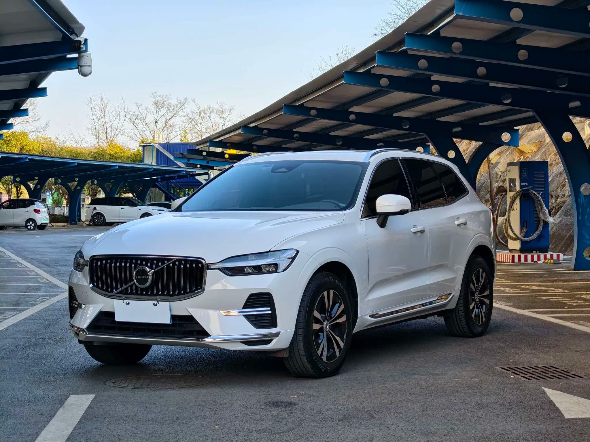 Volvo XC60 2022 г. 62007 км.