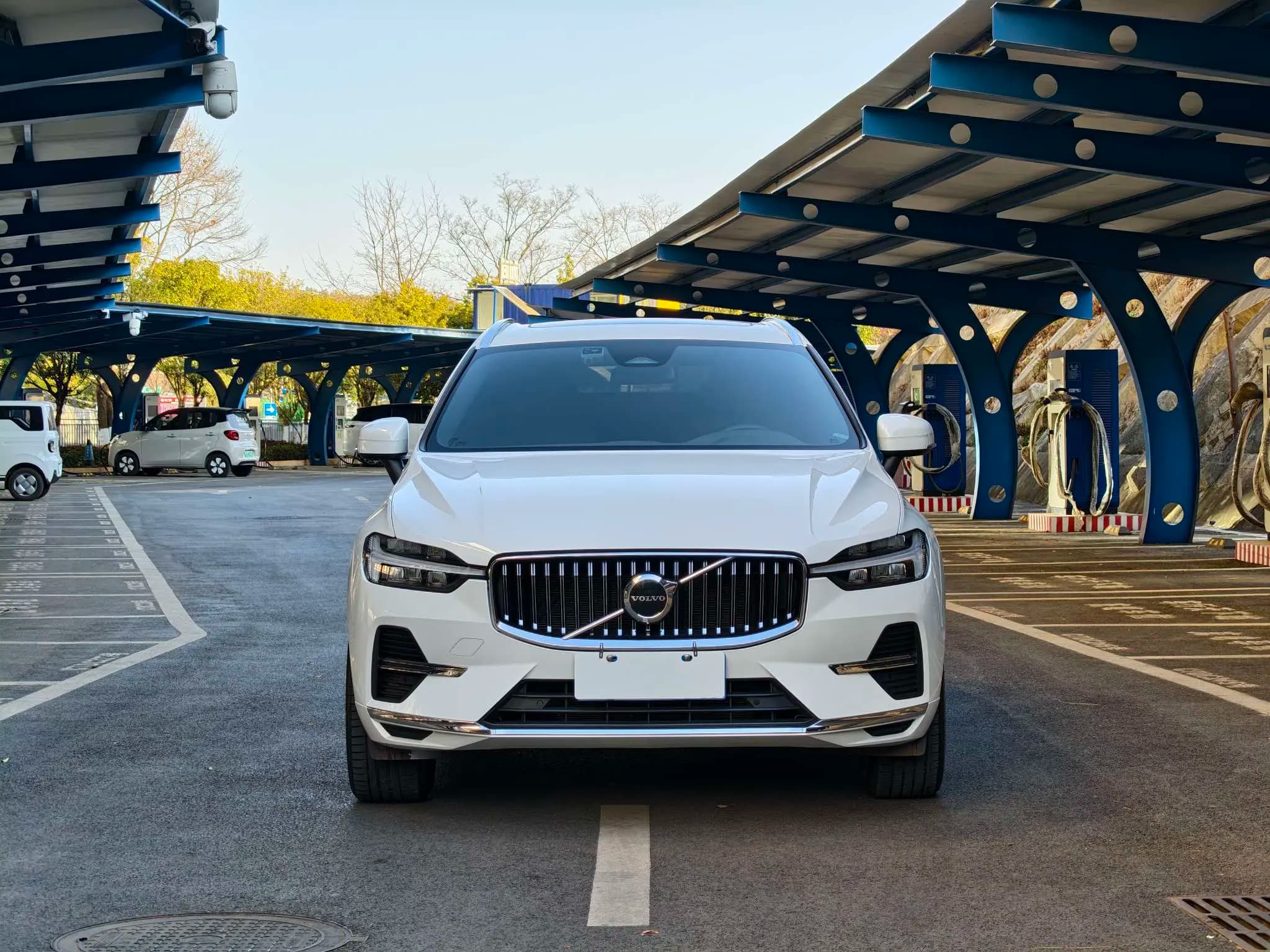Volvo XC60 2022 г. 62007 км. — фото 2