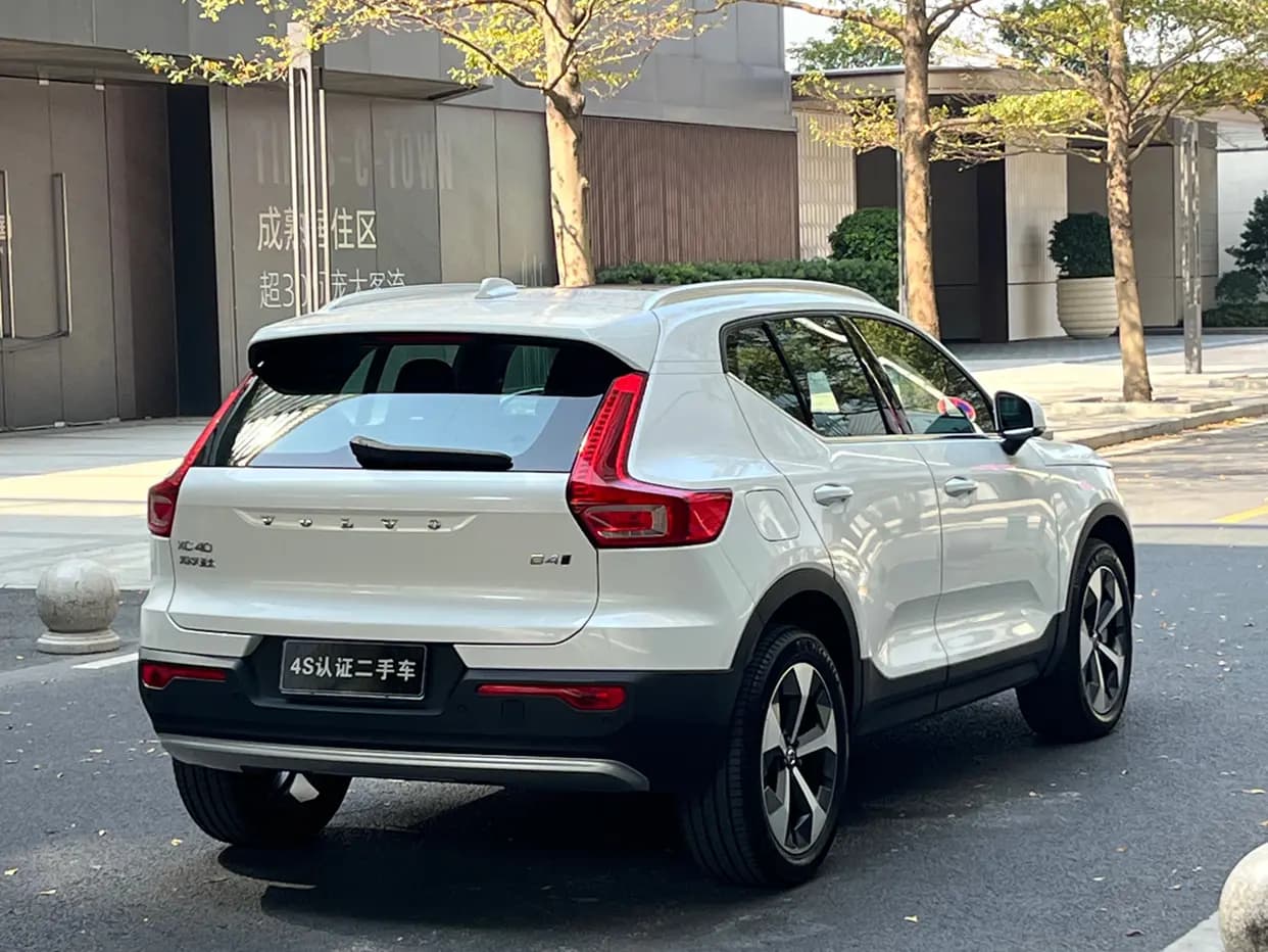 Volvo XC40 2024 г. 11008 км. — фото 7