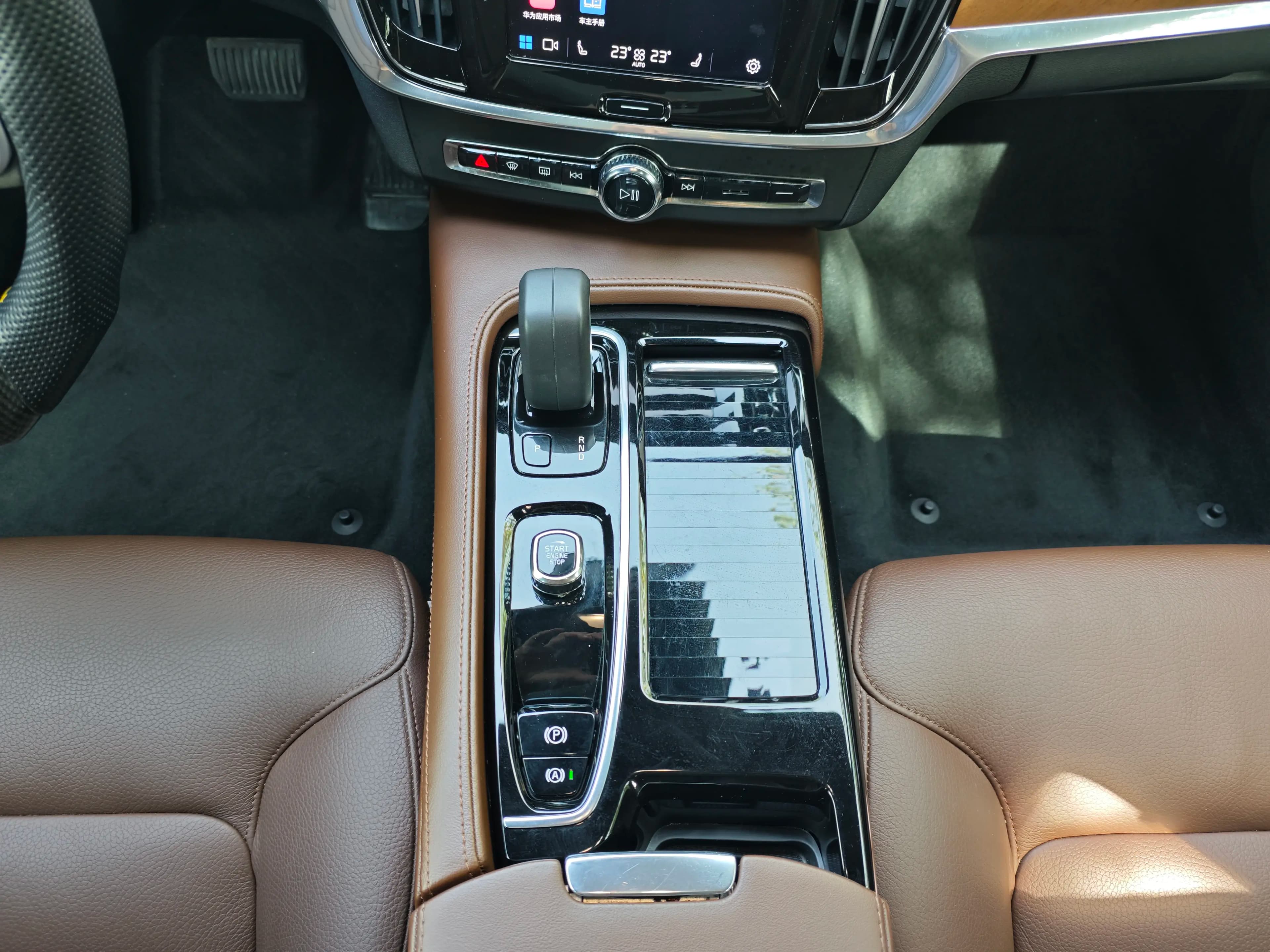 Volvo S90 PHEV 2022 г. 91020 км. — фото 17
