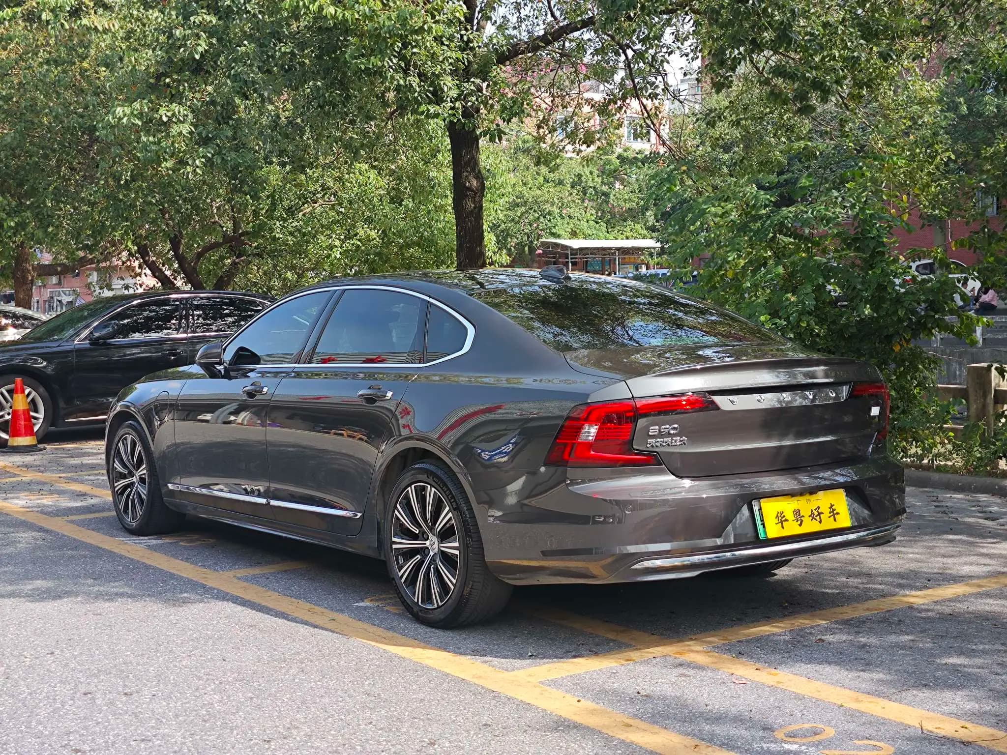 Volvo S90 PHEV 2022 г. 91020 км. — фото 3