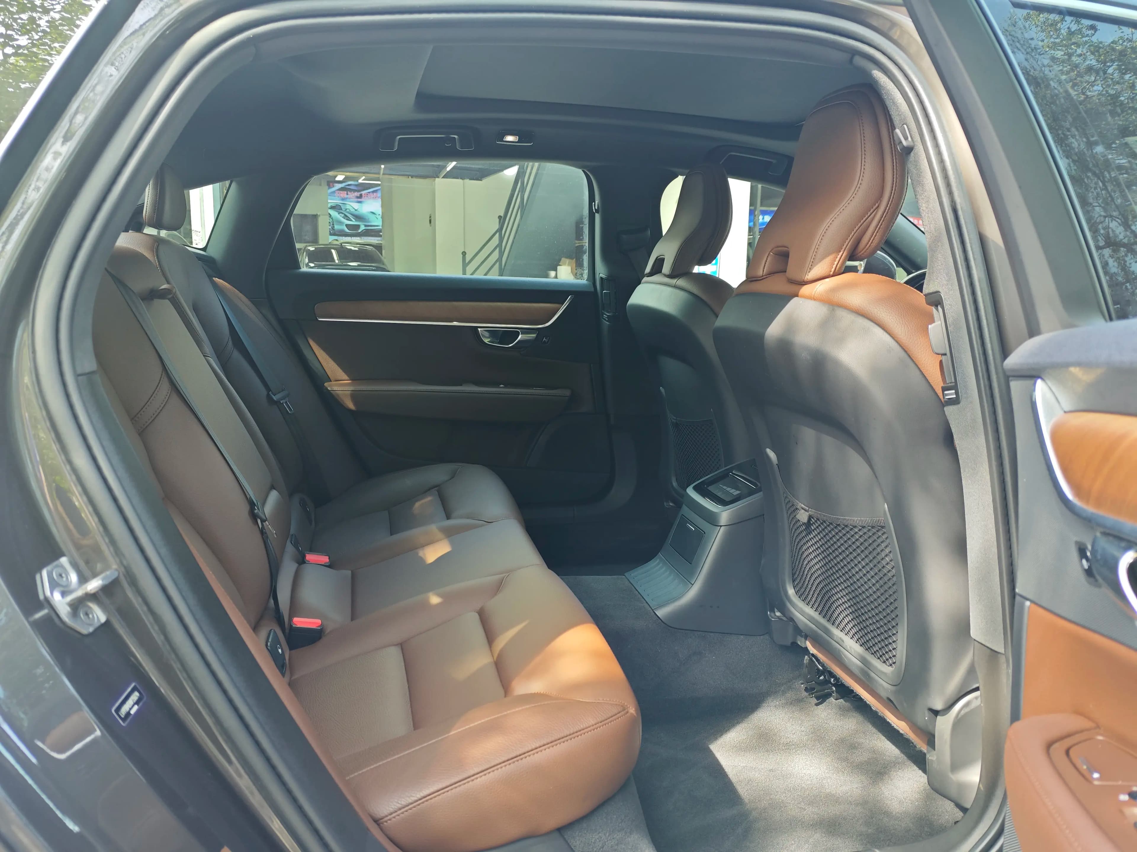 Volvo S90 PHEV 2022 г. 91020 км. — фото 21