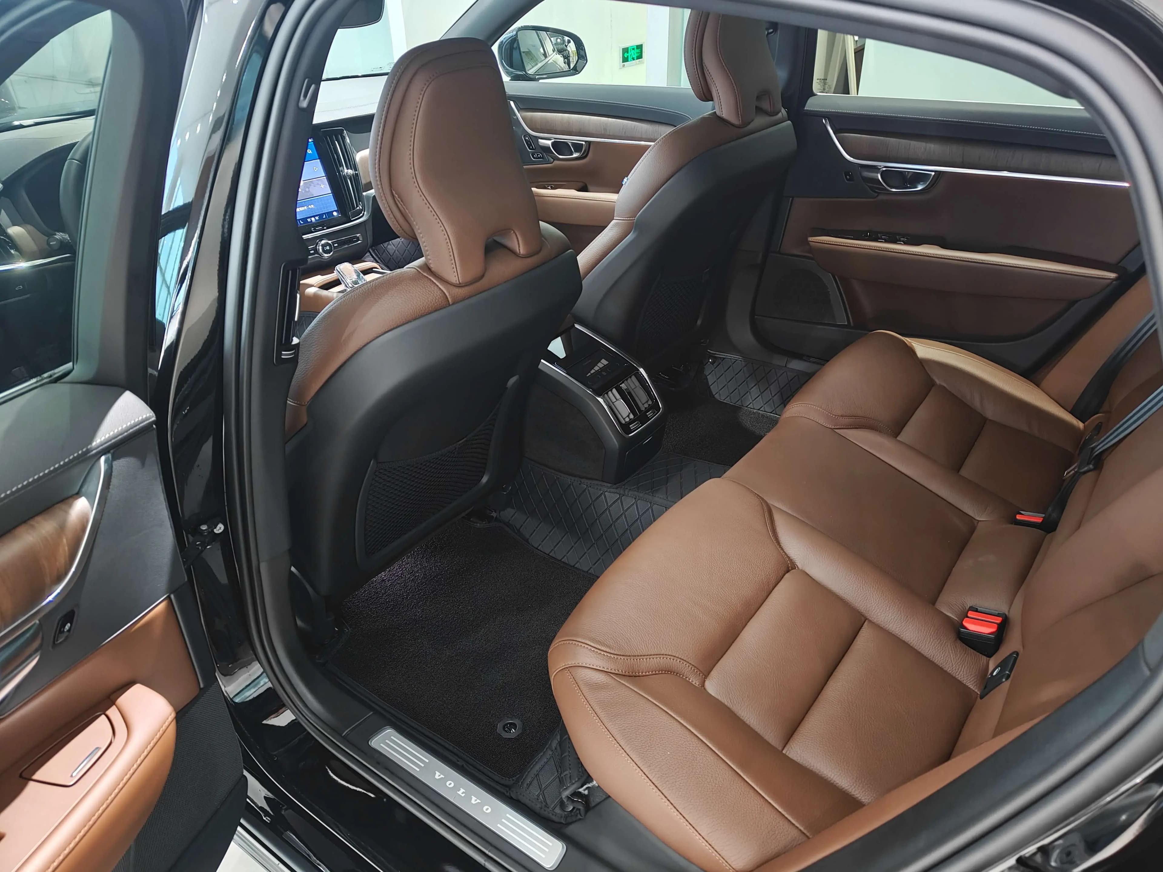 Volvo S90 2025 г. 523 км. — фото 10