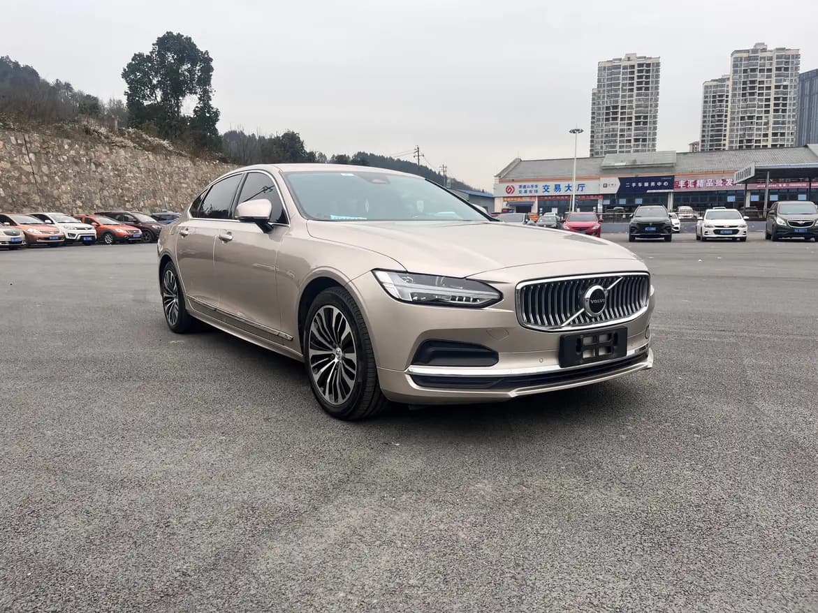 Volvo S90 2022 г. 113024 км. — фото 3