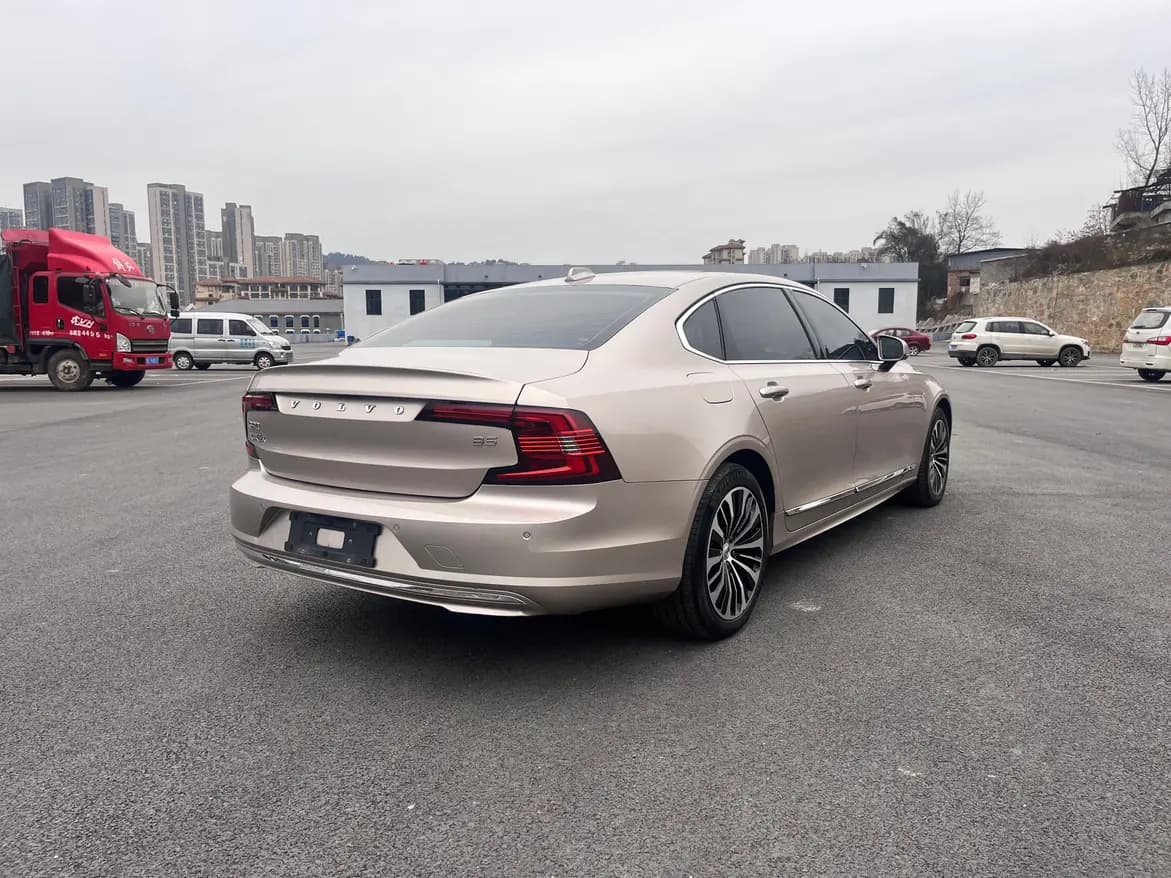 Volvo S90 2022 г. 113024 км. — фото 6
