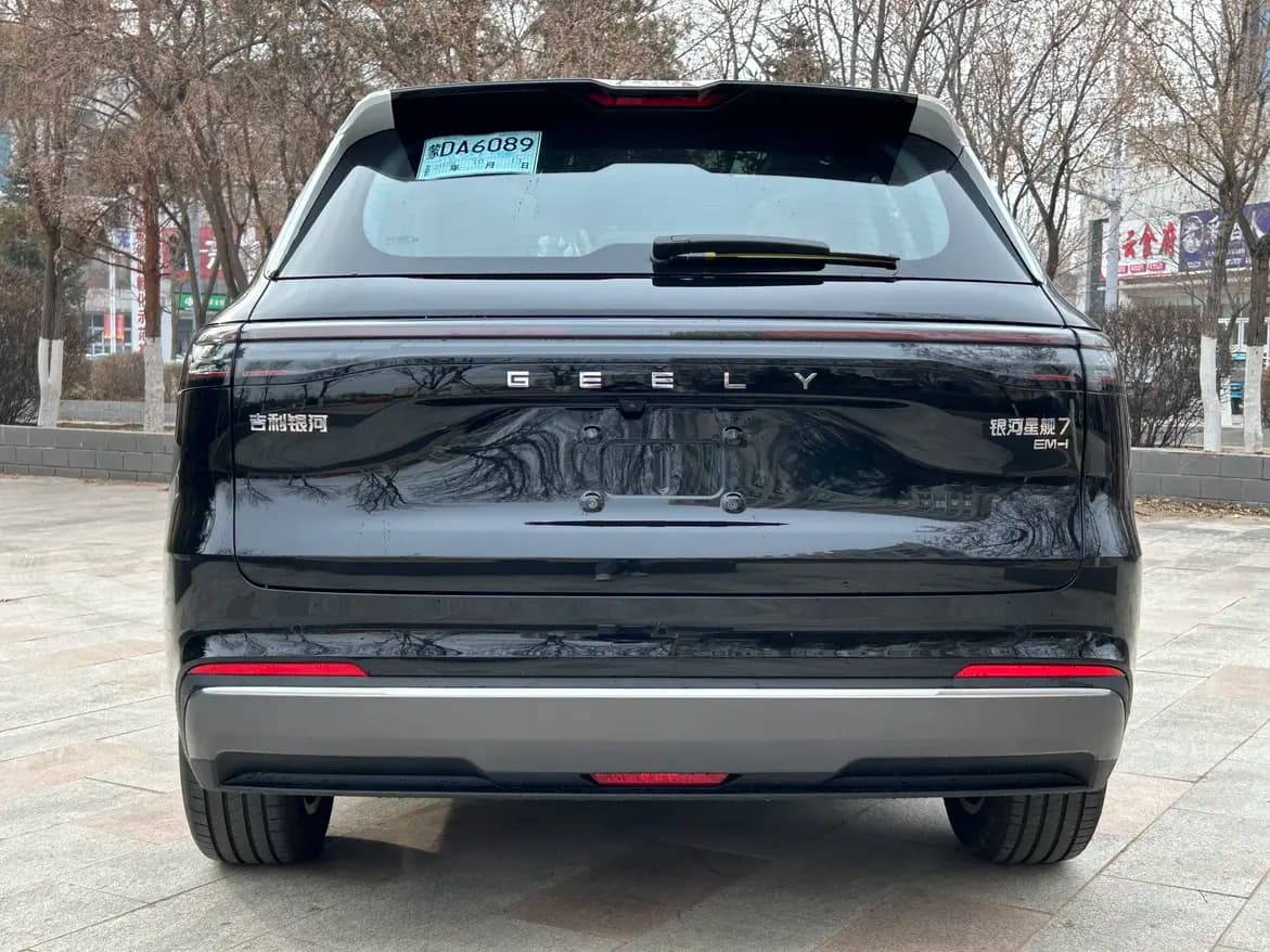 Geely Galaxy Starship 7 EM-i 2025 г. — фото 5