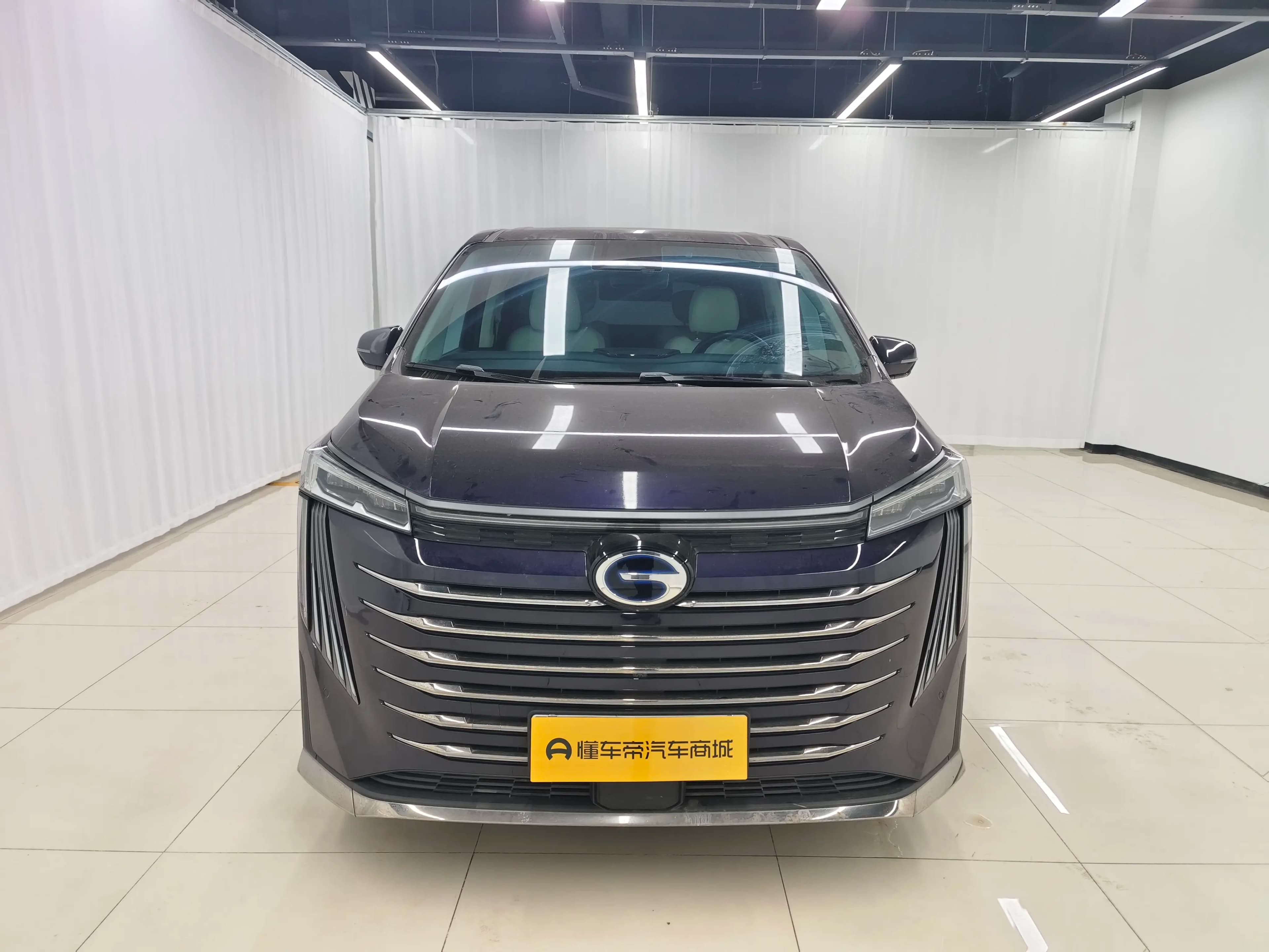 GAC Trumpchi E9 PHEV 2023 г. 66814 км. — фото 2