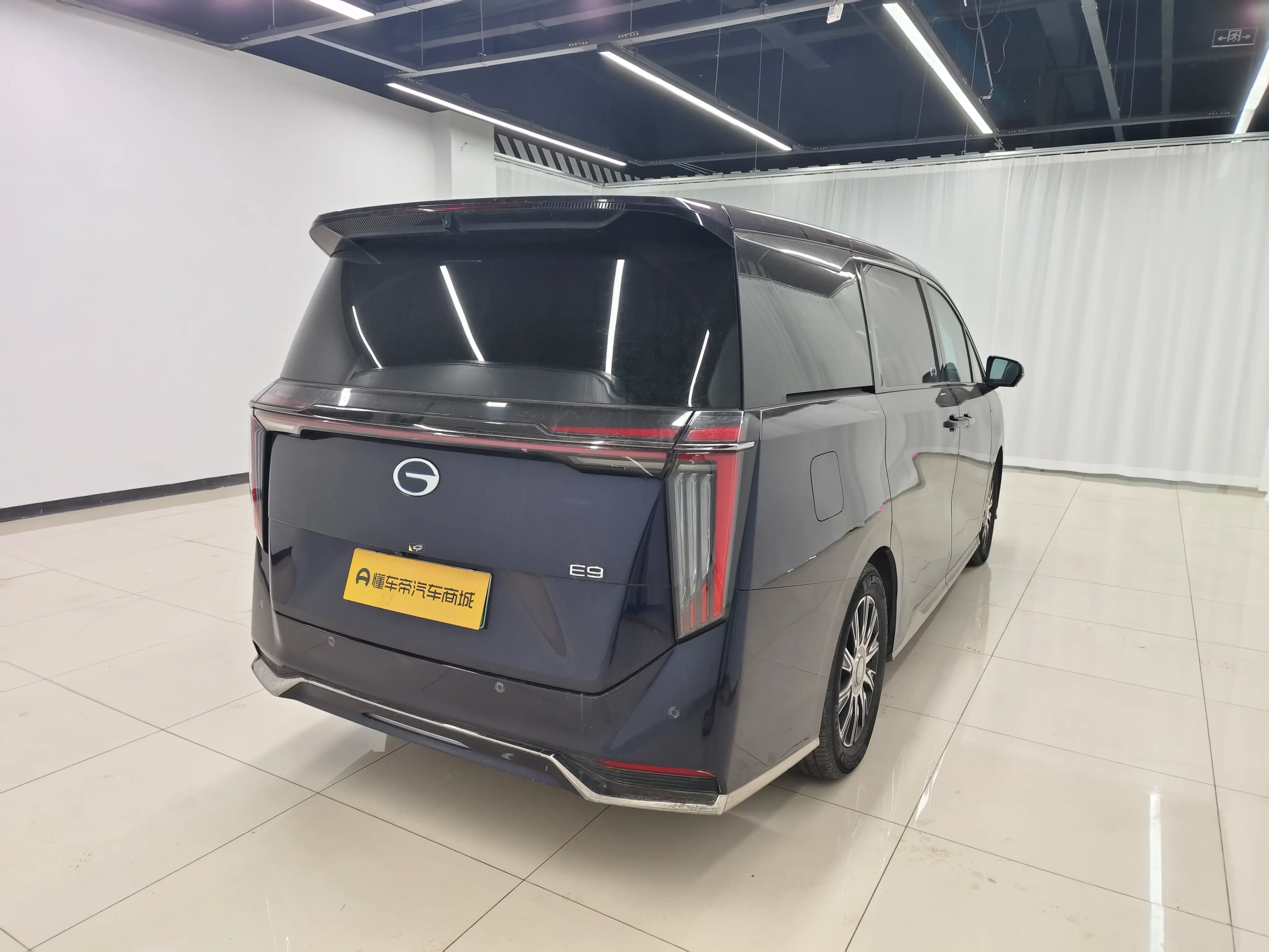 GAC Trumpchi E9 PHEV 2023 г. 66814 км. — фото 4
