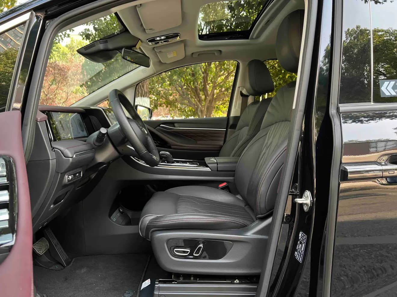 GAC Trumpchi M8 2024 г. 9116 км. — фото 16