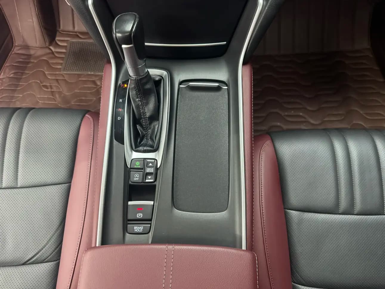 Honda Inspire 2022 г. 70130 км. — фото 15