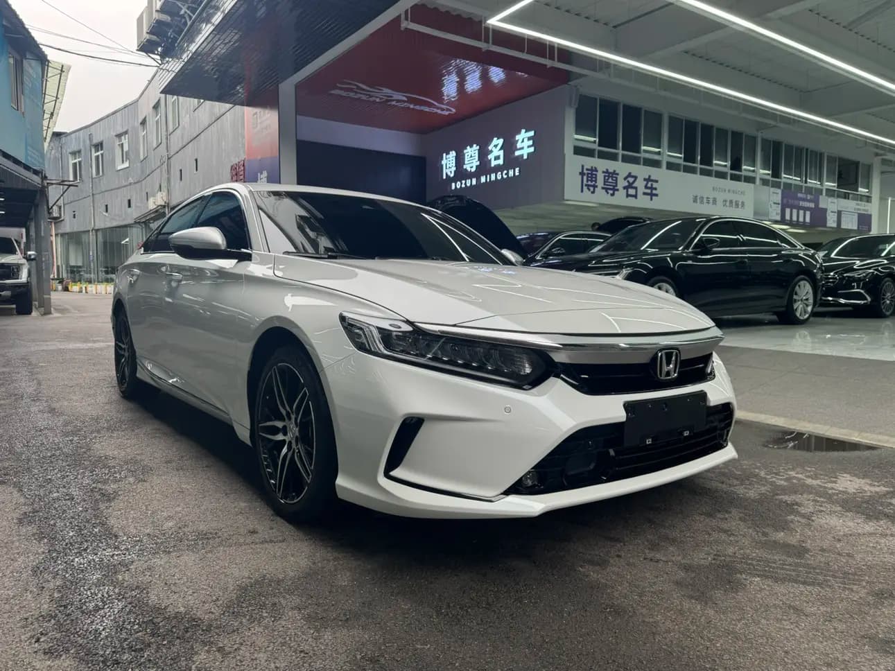 Honda Inspire 2022 г. 70130 км. — фото 3