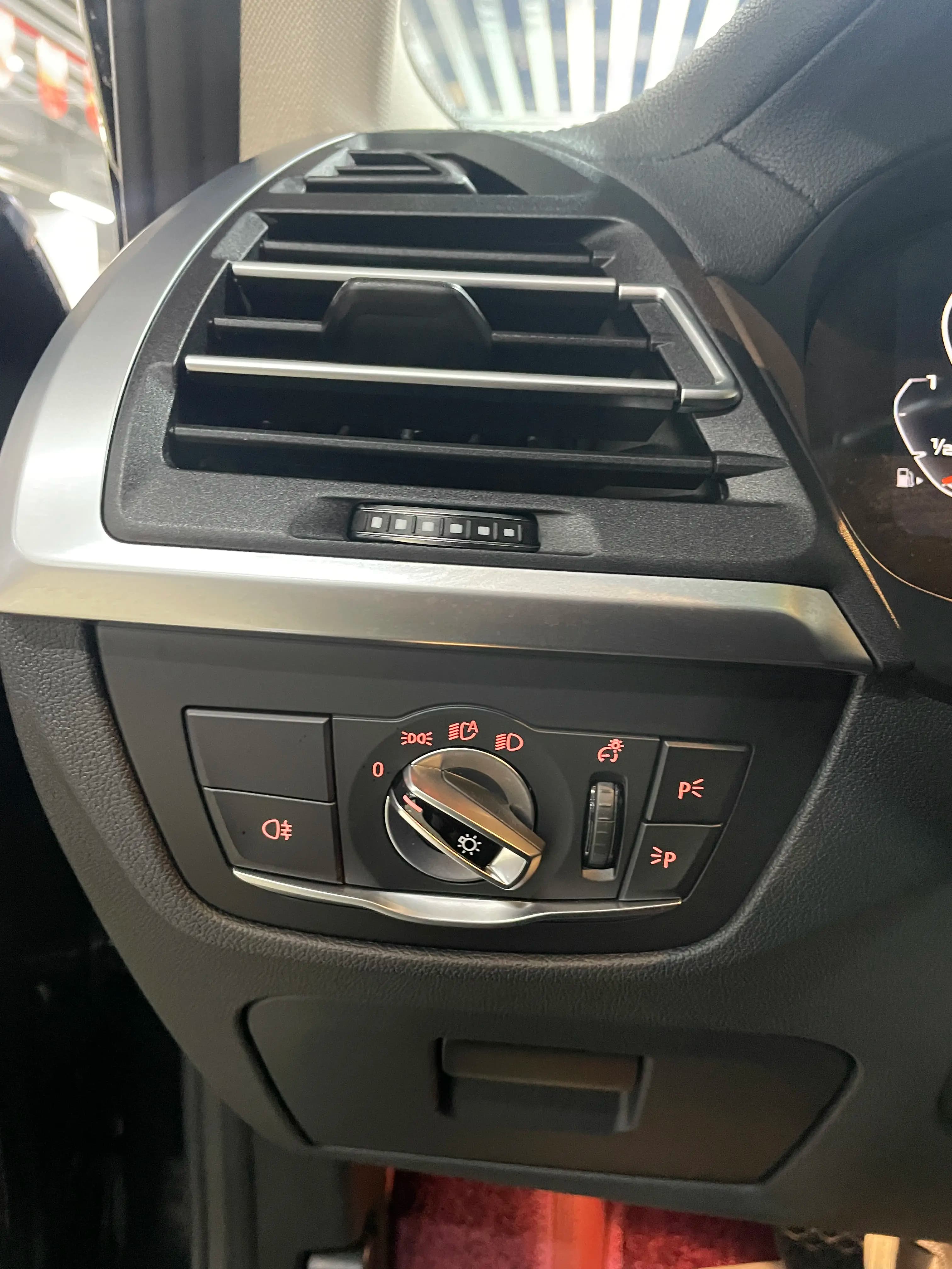 BMW X3 2023 г. 72052 км. — фото 11