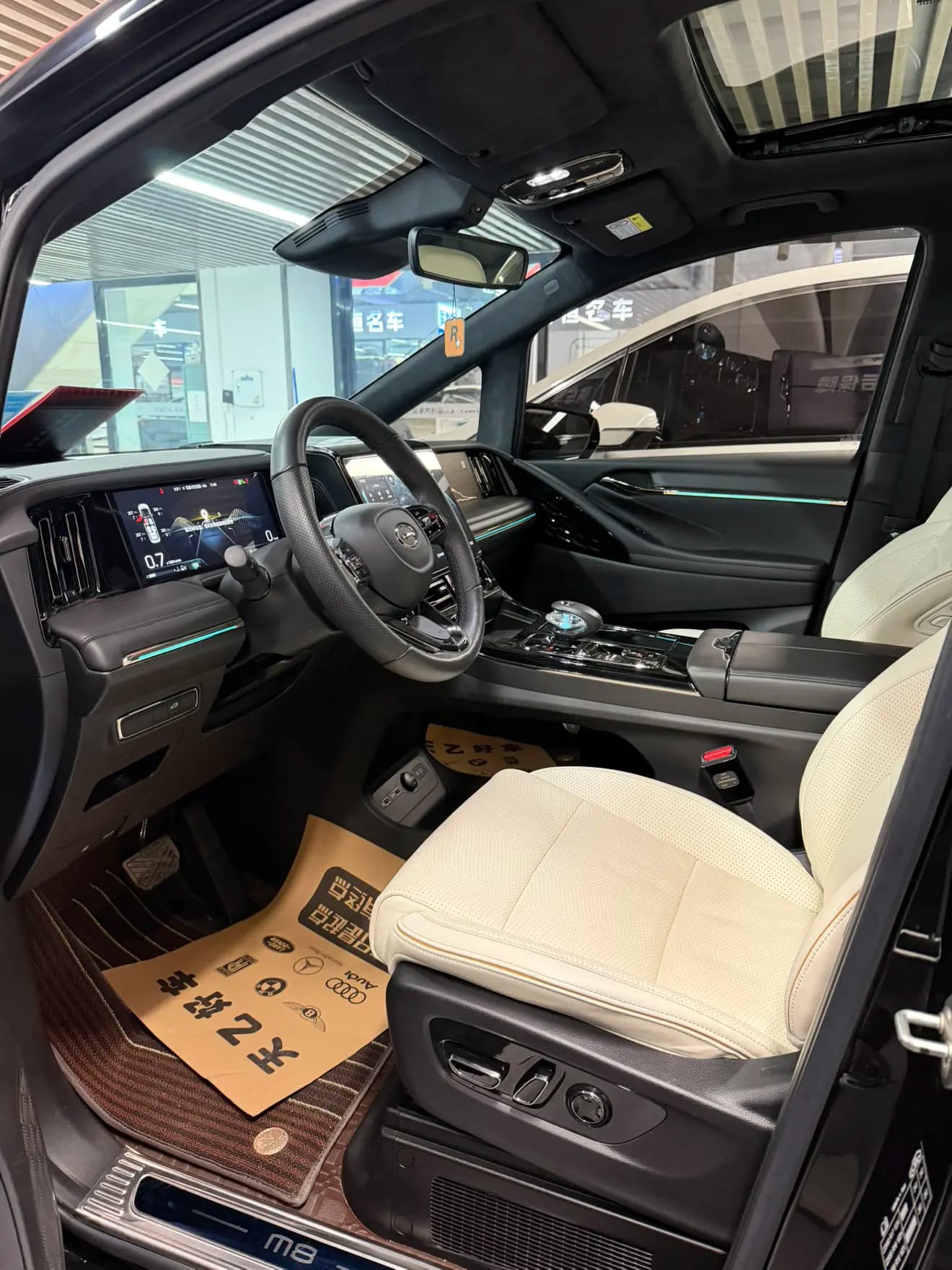 GAC Trumpchi M8 2023 г. 33117 км. — фото 14